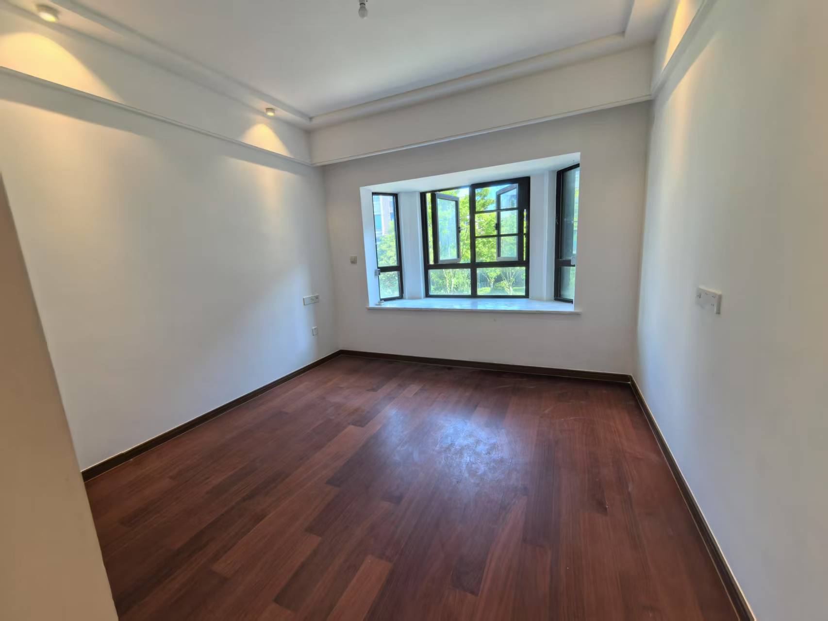 盛和九里香堤二期 4室2厅2卫 132.67m&sup2;