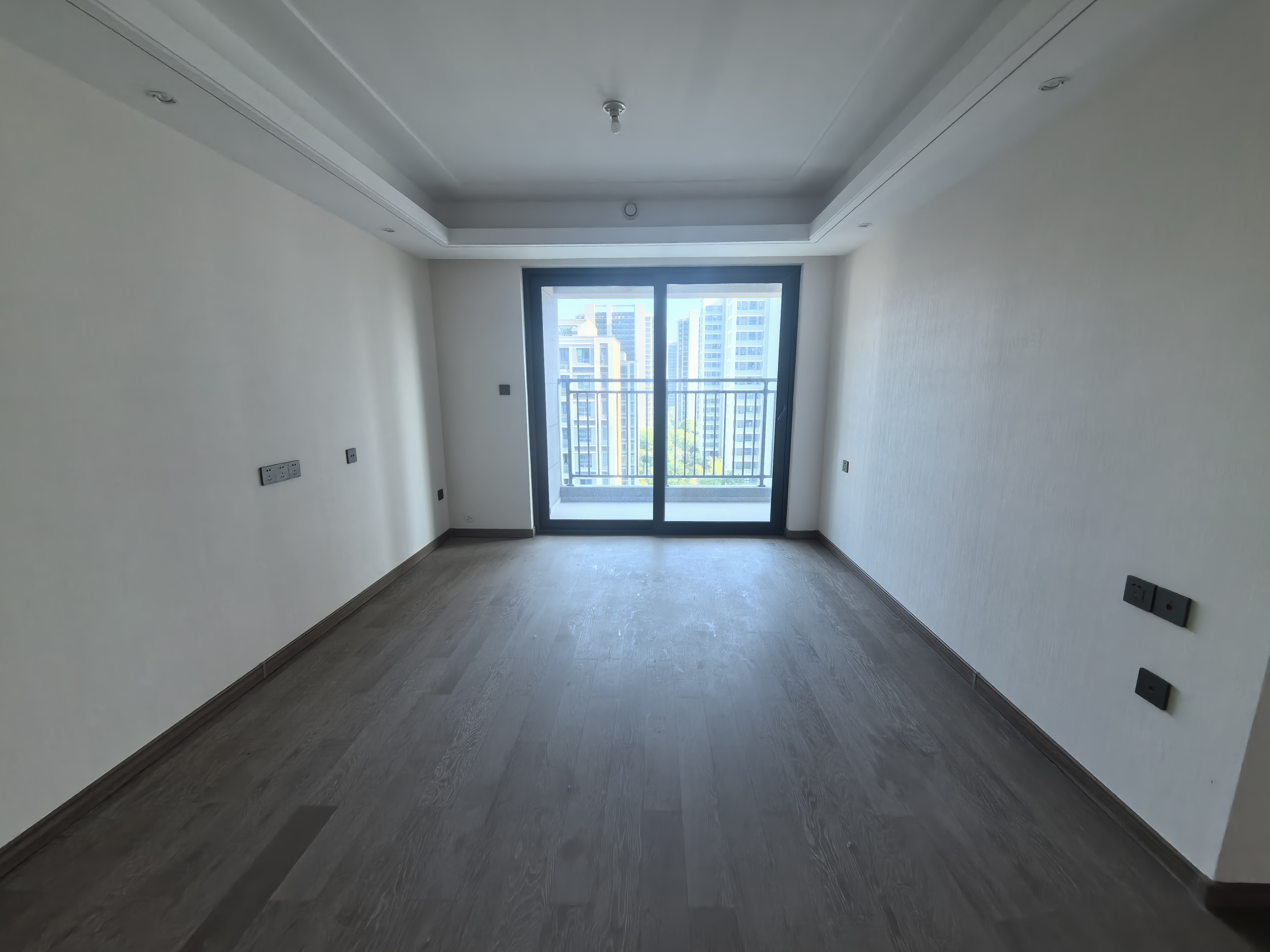 万科未来之光 3室2厅2卫 112m²