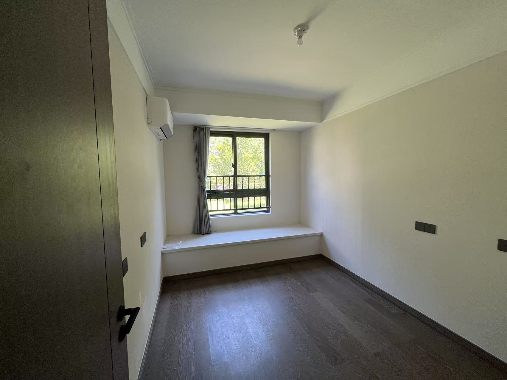 万科未来之光 4室2厅2卫 129m&sup2;