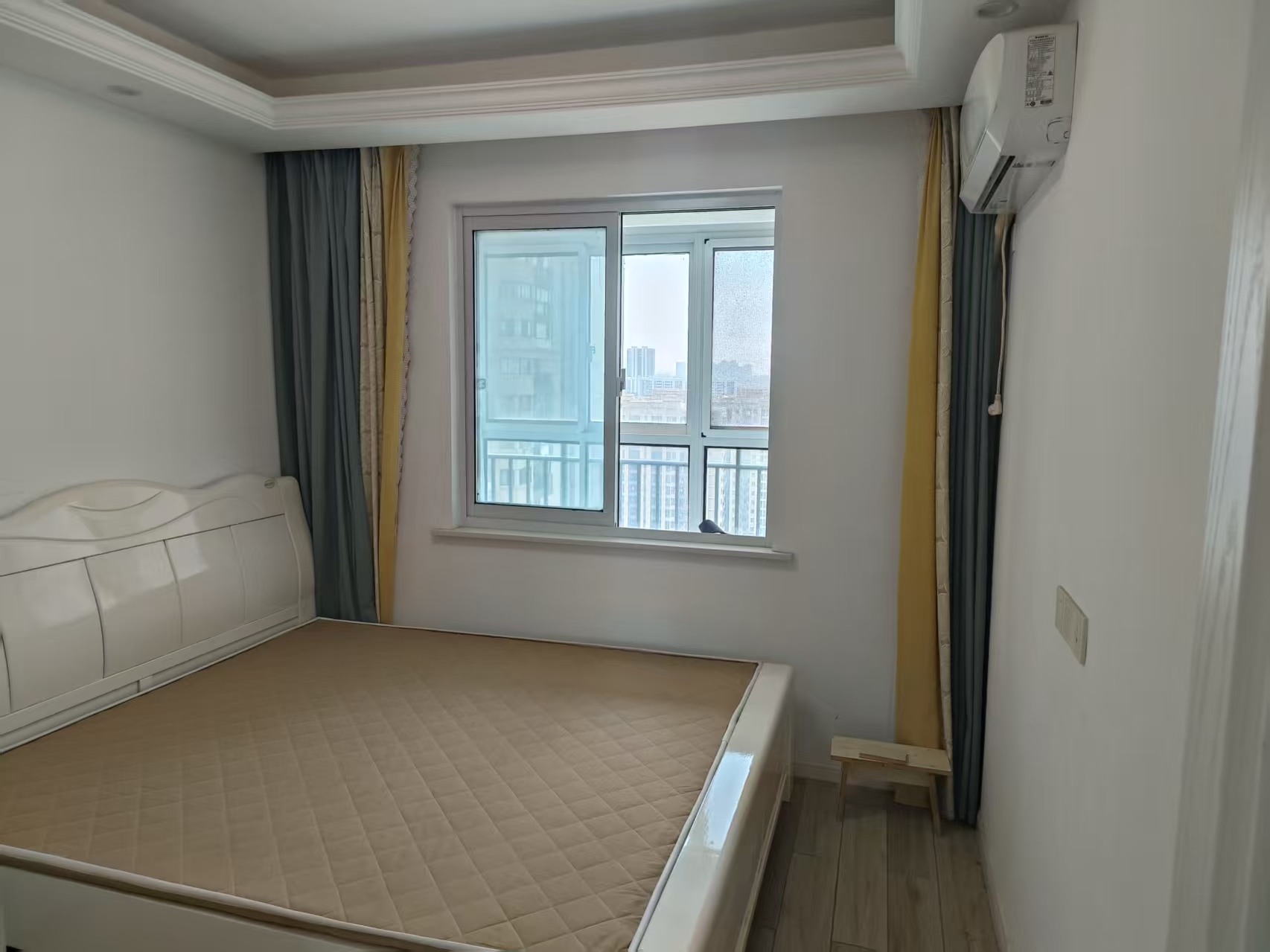 中海碧林湾 3室2厅2卫 141m&sup2;