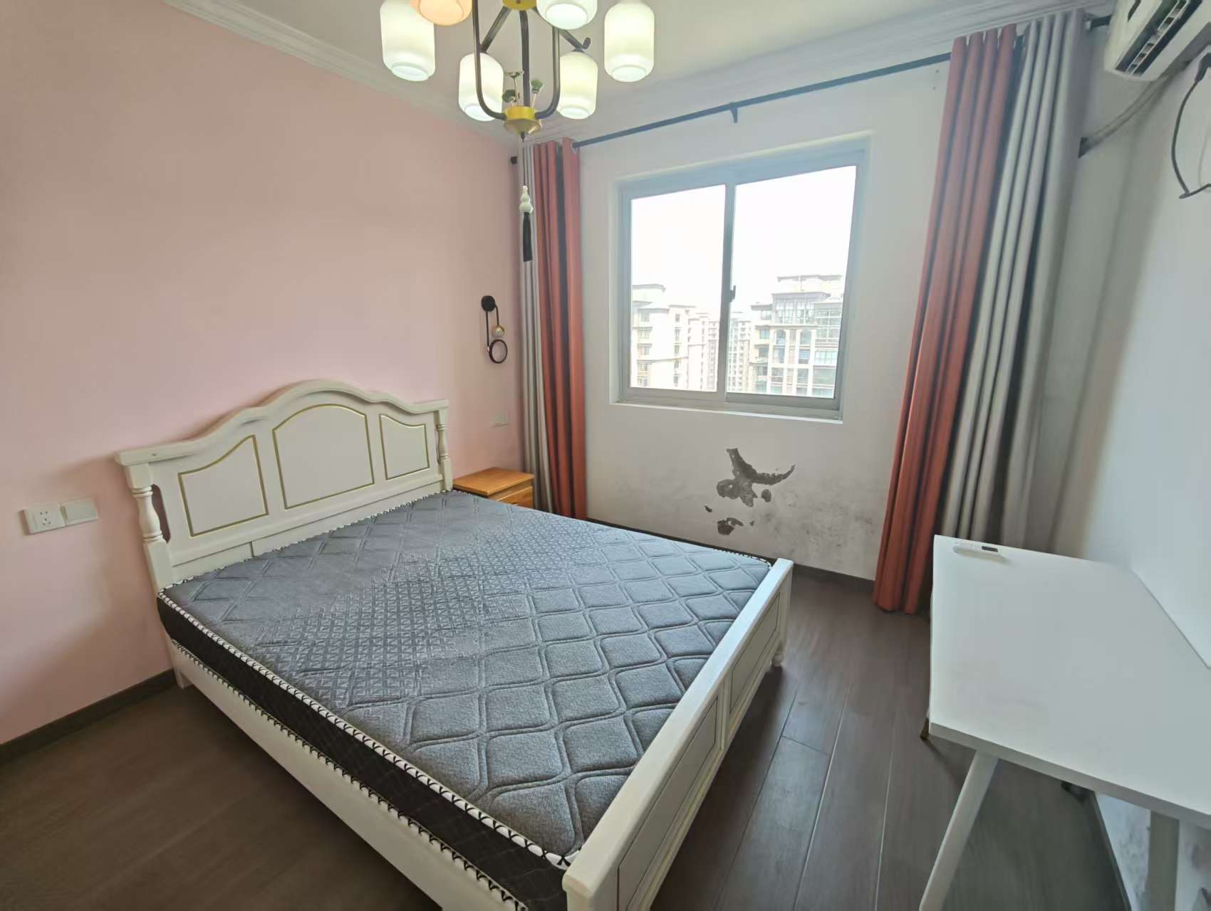 世濠花园 3室1厅1卫 106m&sup2;