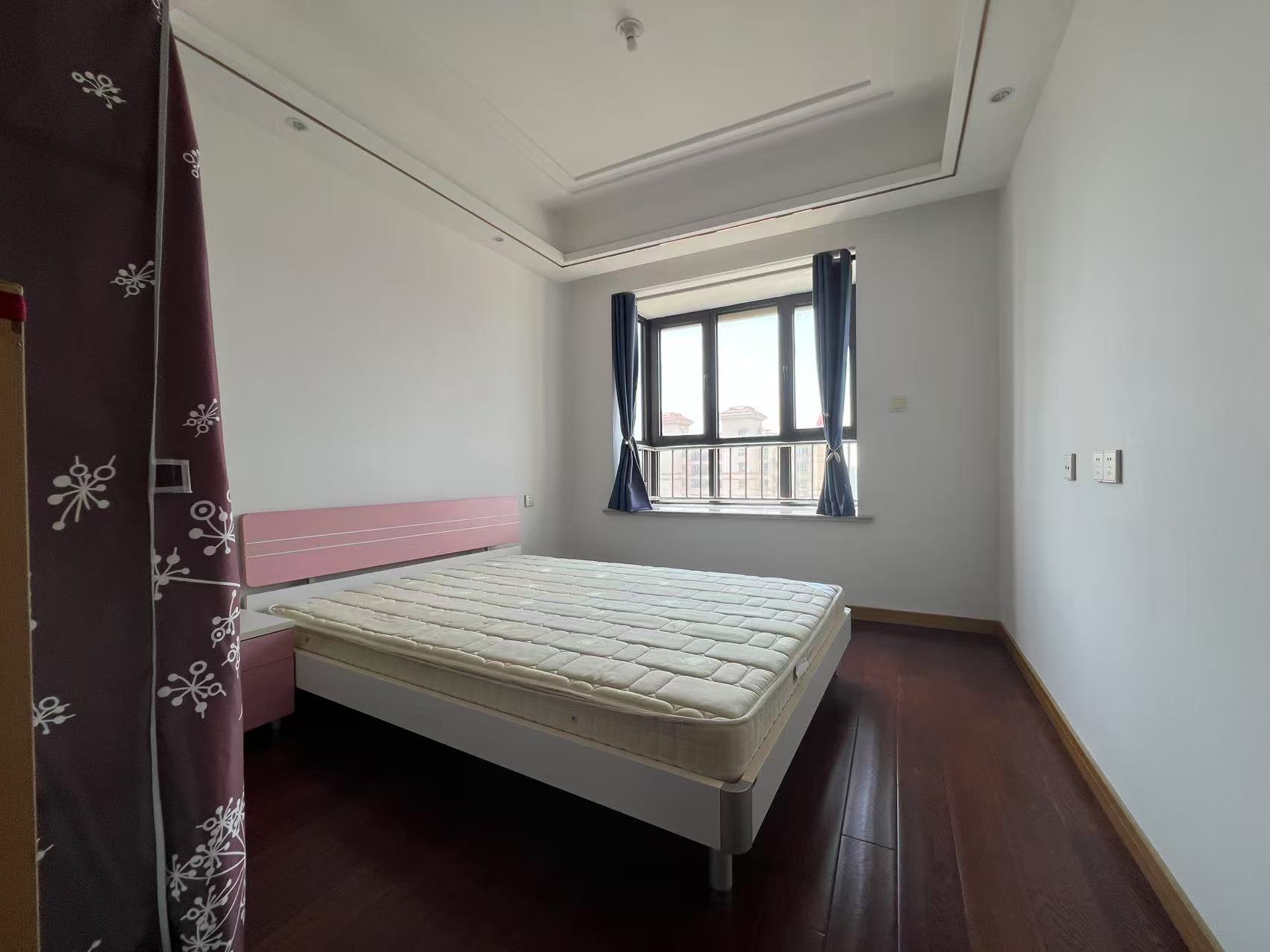 中南世纪花城三期 3室2厅1卫 105m&sup2;