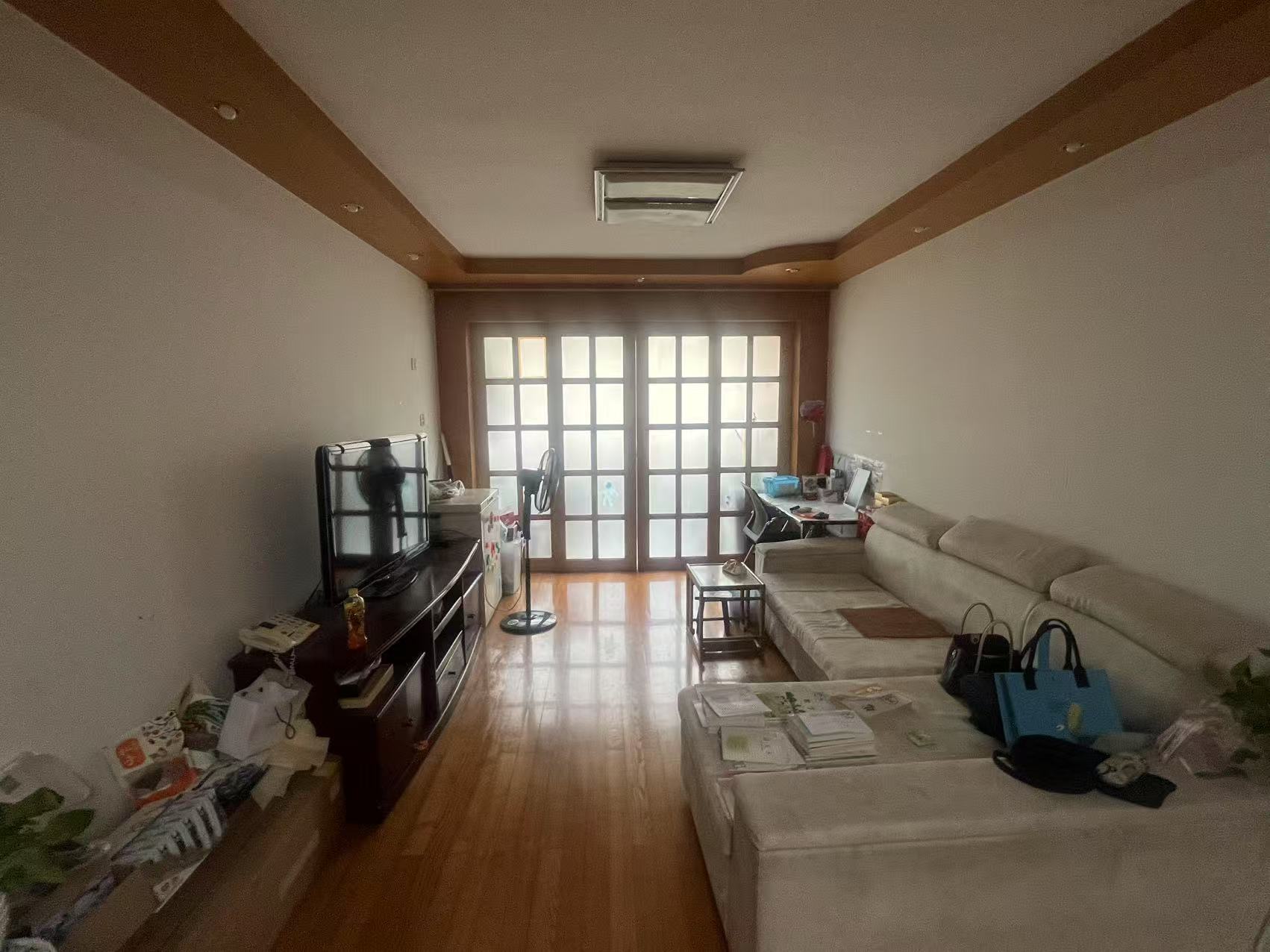 虹桥东村 3室2厅2卫 130.49m&sup2;