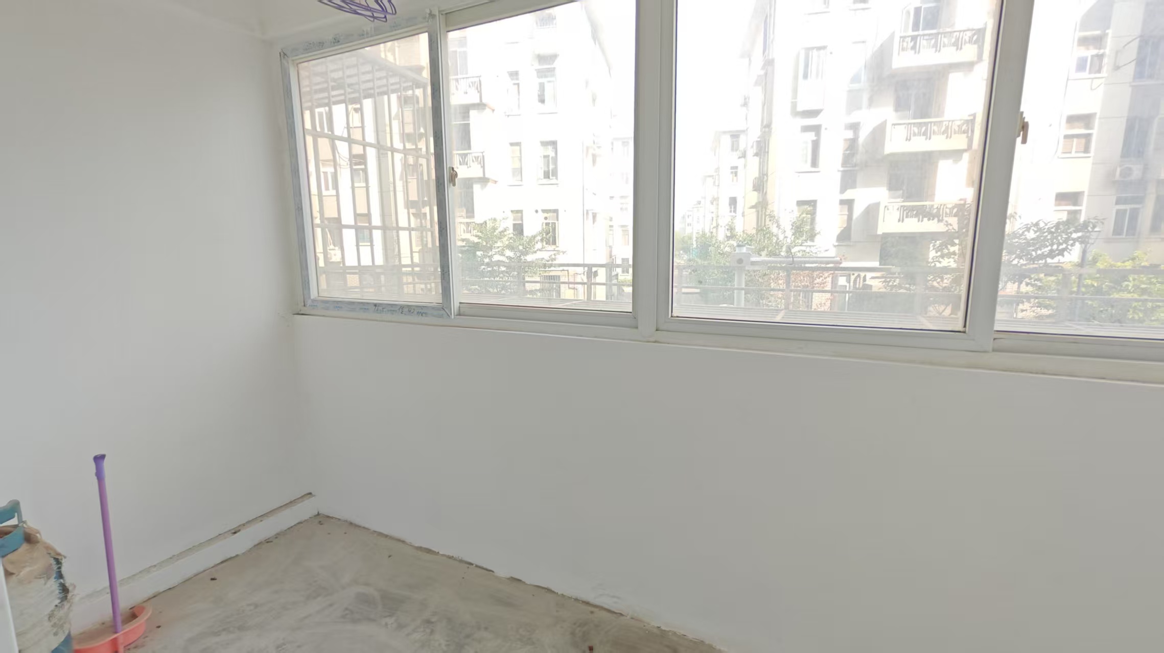公园二村 3室2厅1卫 110m&sup2;