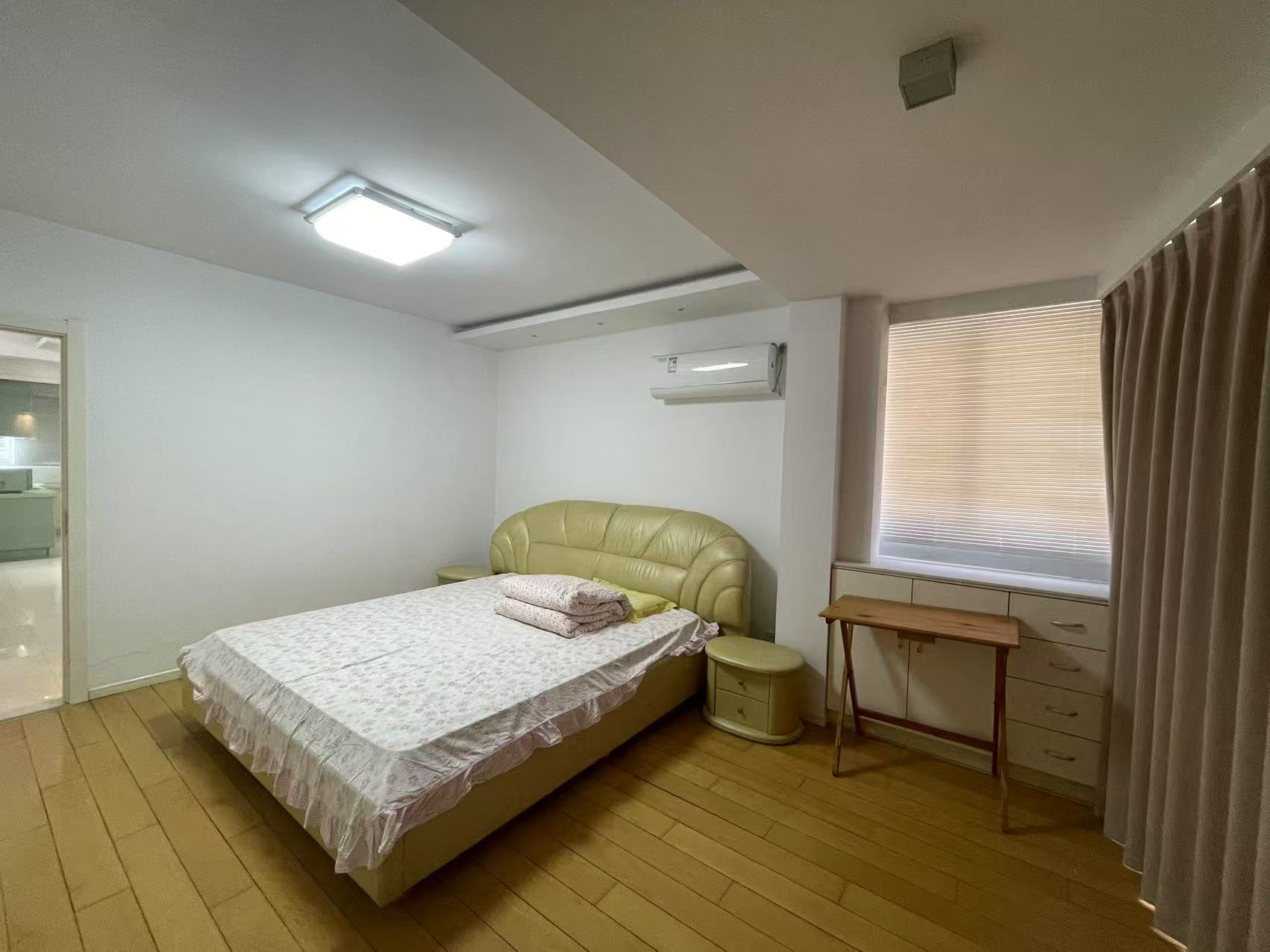 锦绣花园 3室1厅2卫 135m&sup2;