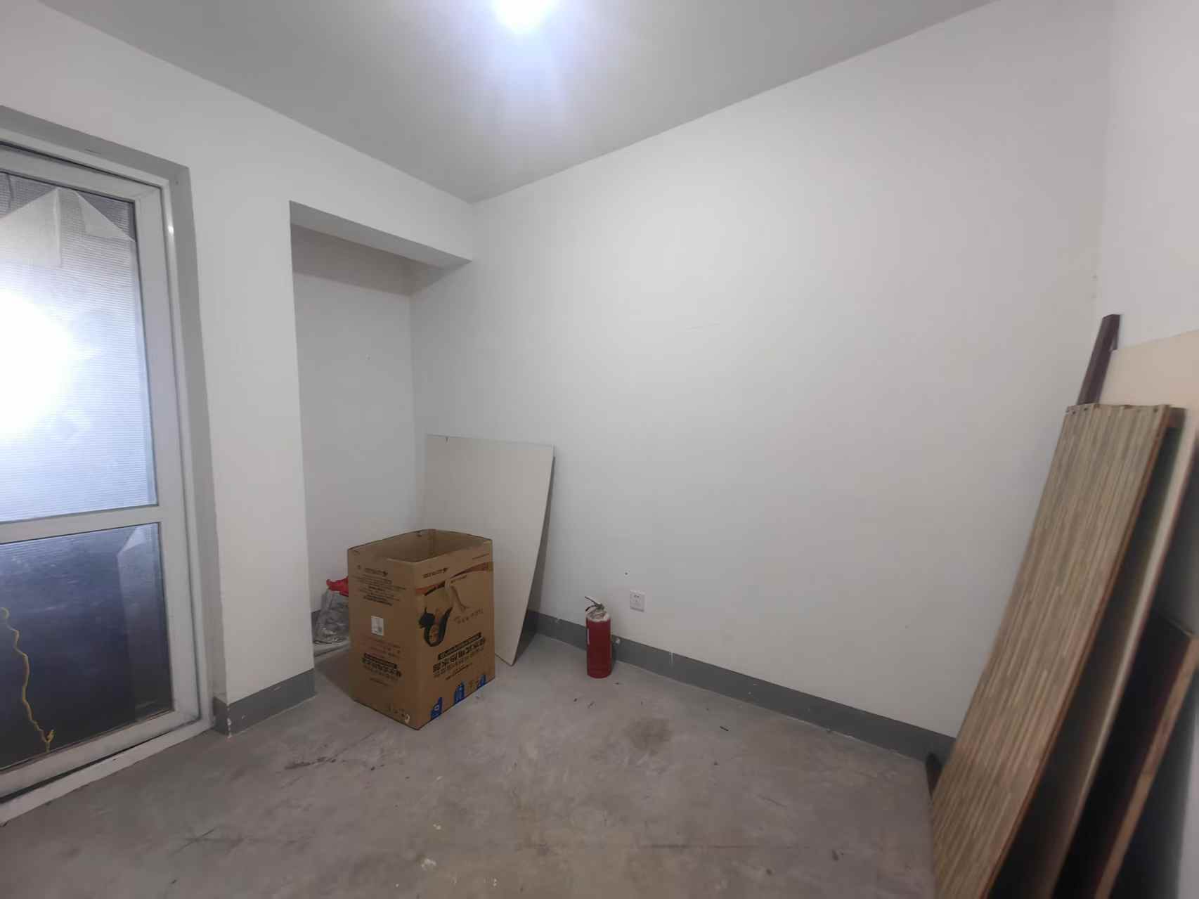世濠花园 3室1厅1卫 92m&sup2;