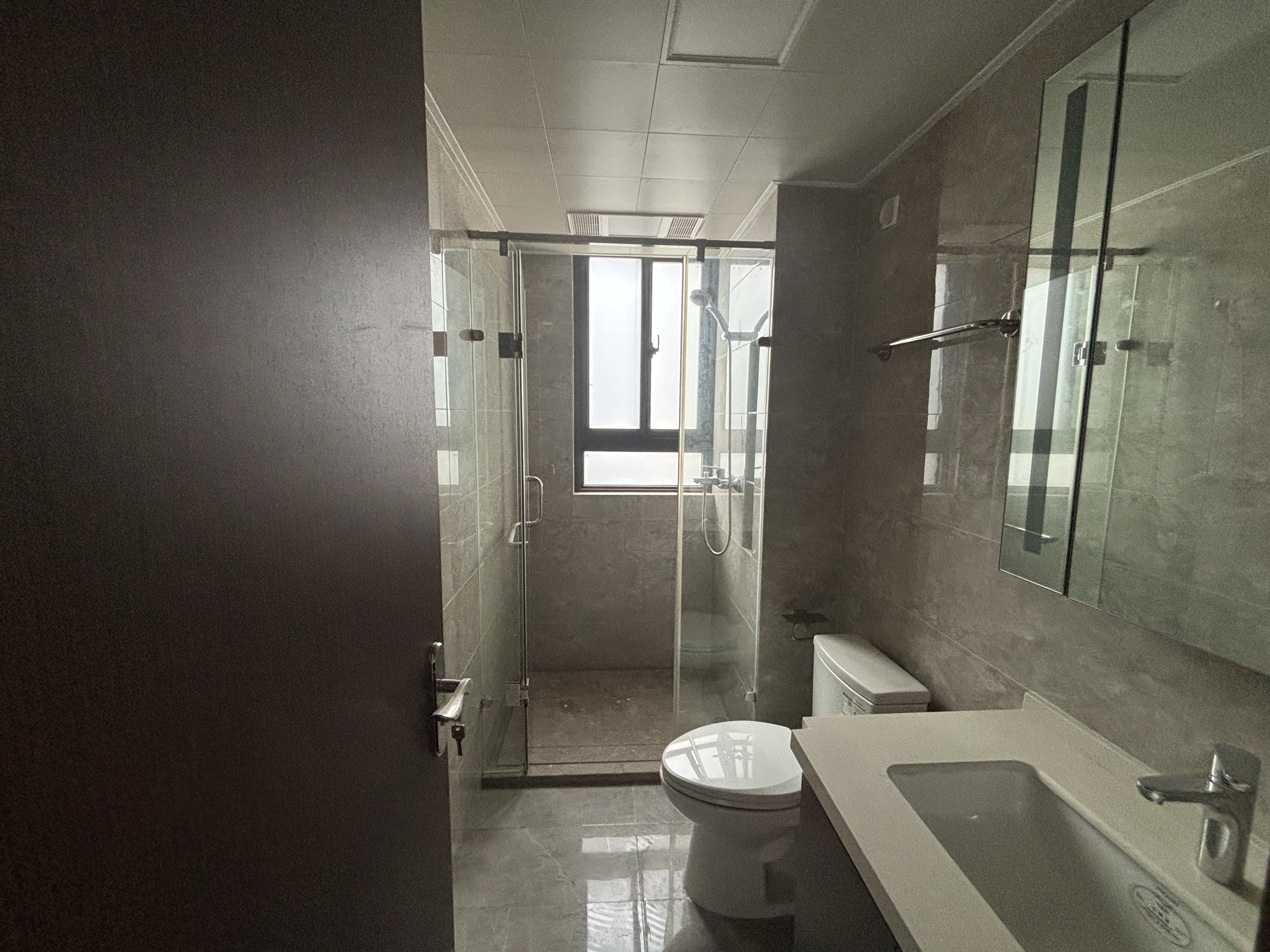 华强国际公馆 4室2厅2卫 143m&sup2;