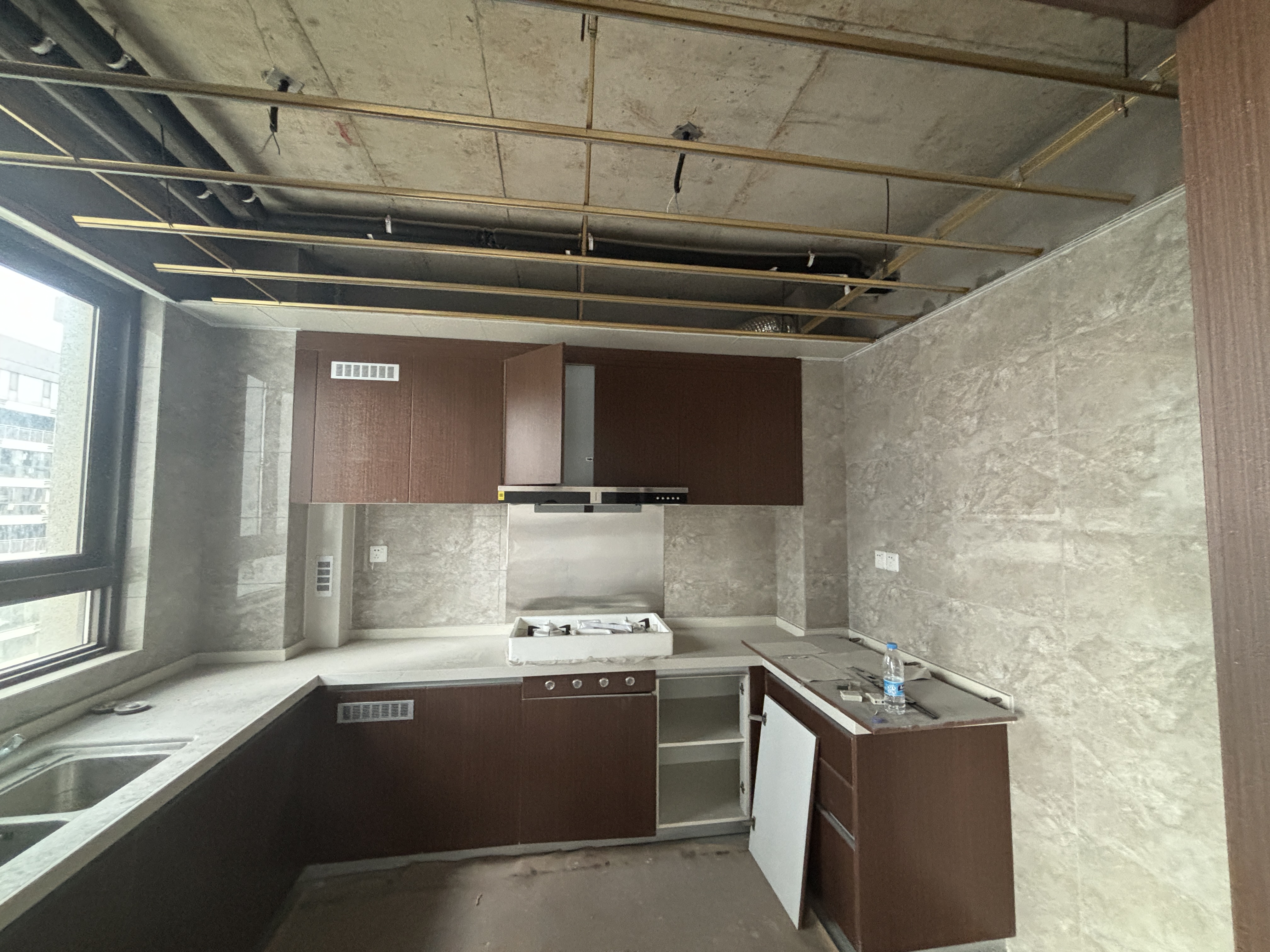华强国际公馆 4室2厅3卫 189.25m&sup2;