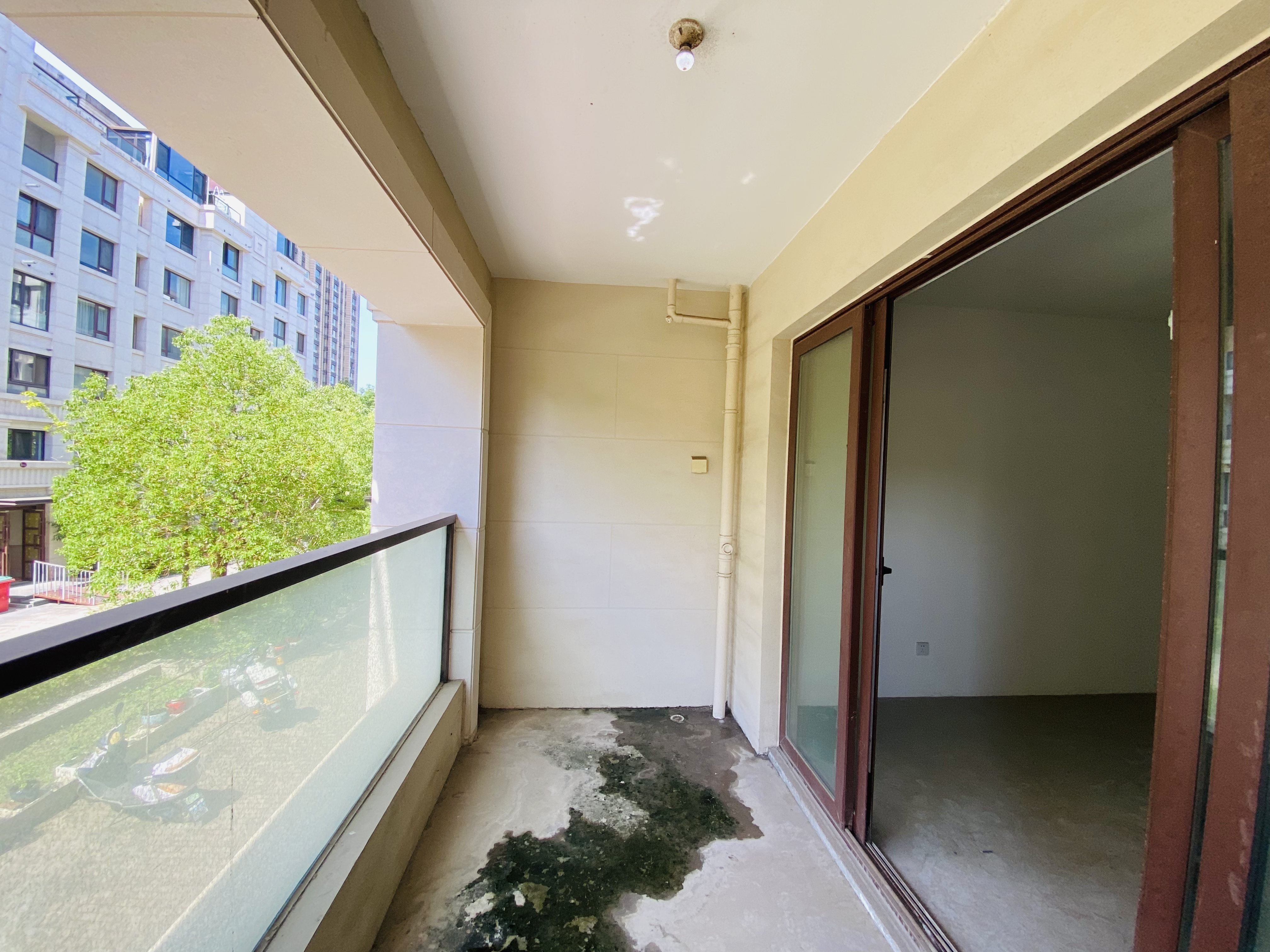 城山隐花苑 2室2厅2卫 98.29m&sup2;