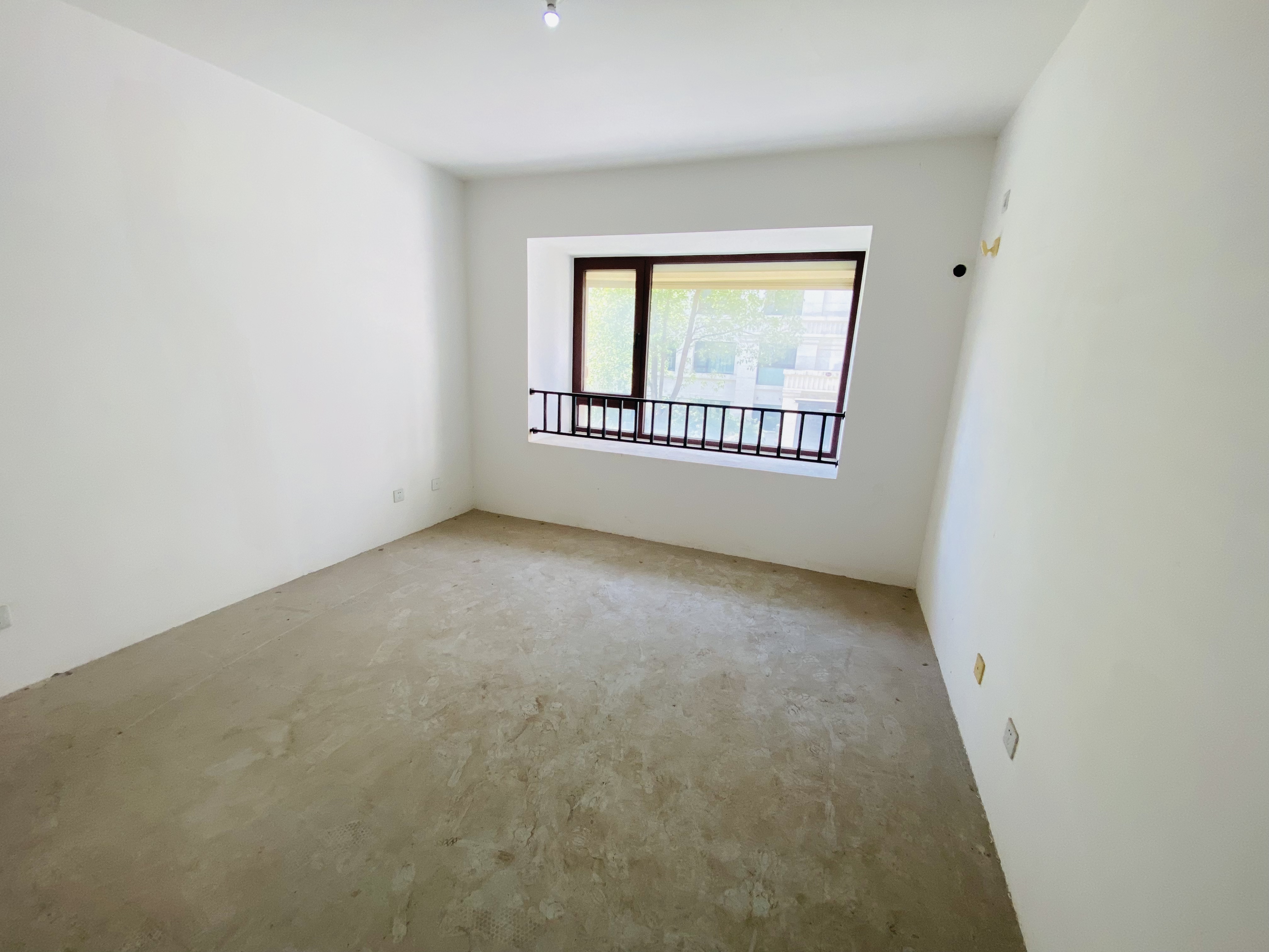 城山隐花苑 2室2厅2卫 98.29m&sup2;