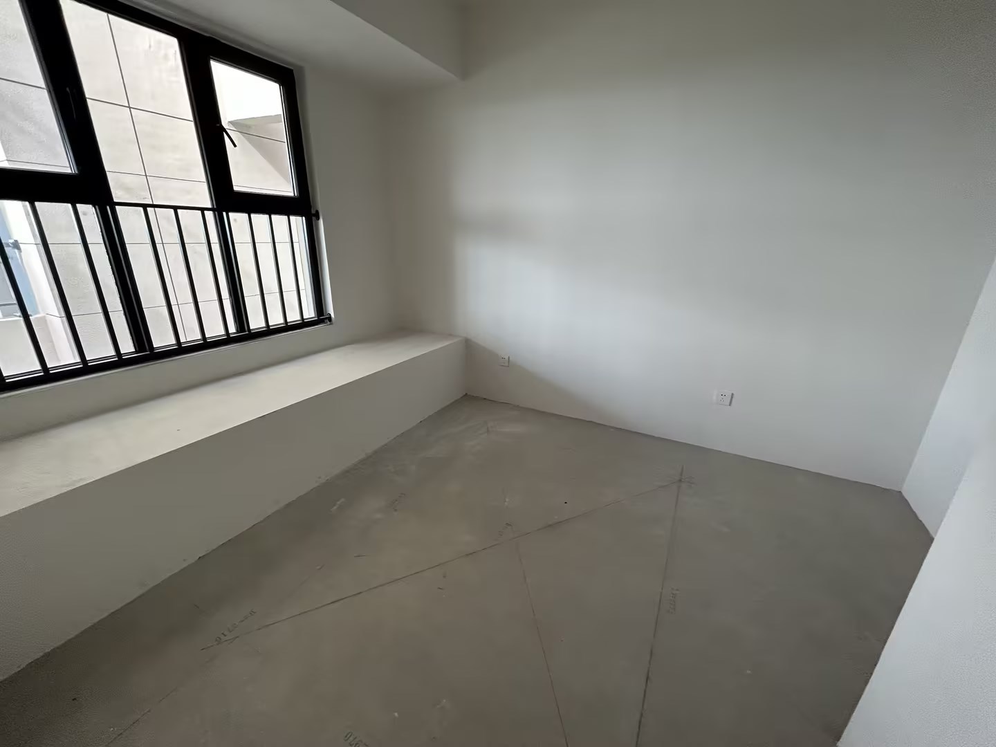华悦铭苑 3室2厅1卫 96m&sup2;