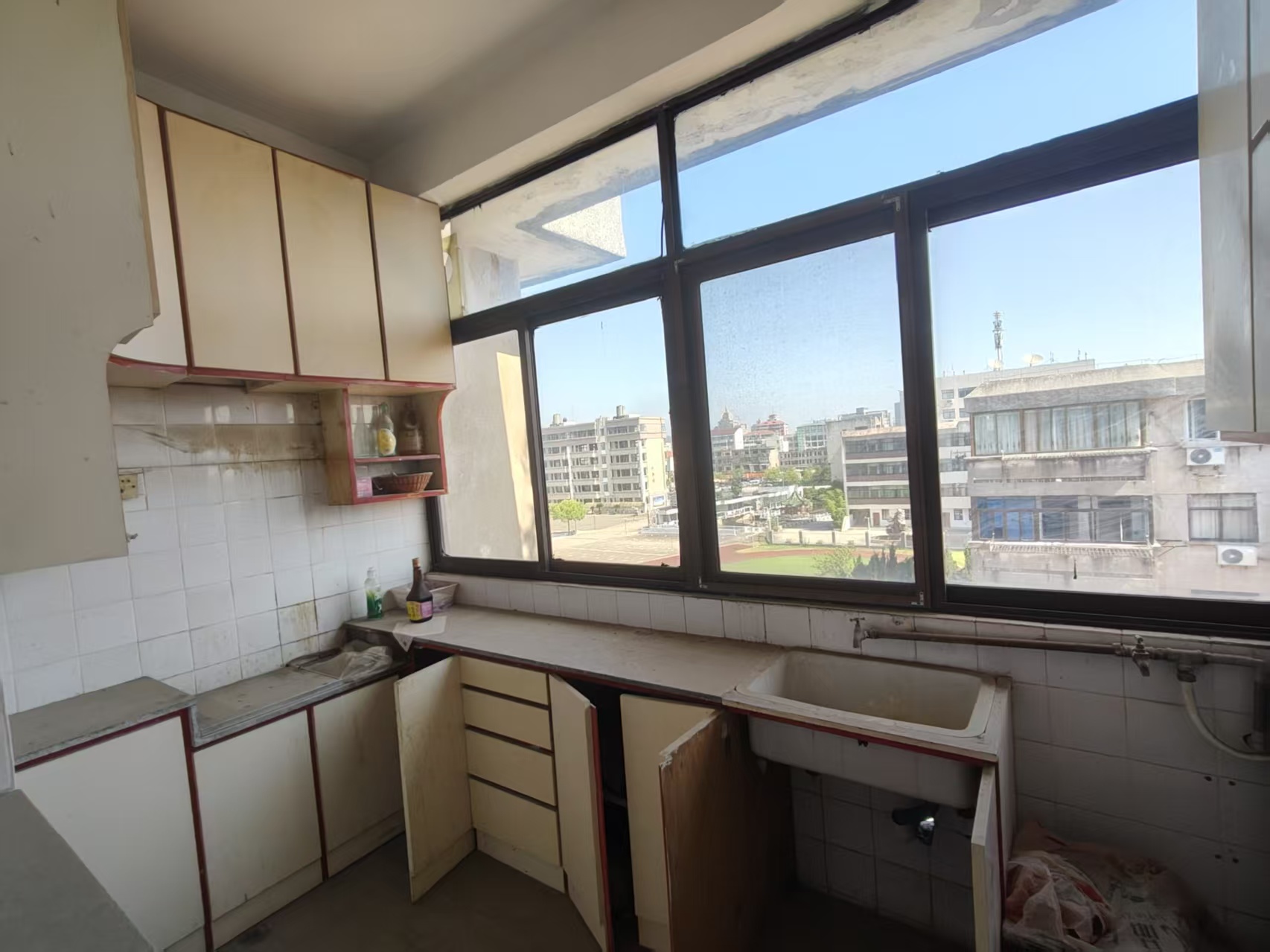 金南小区 3室1厅1卫 86m&sup2;