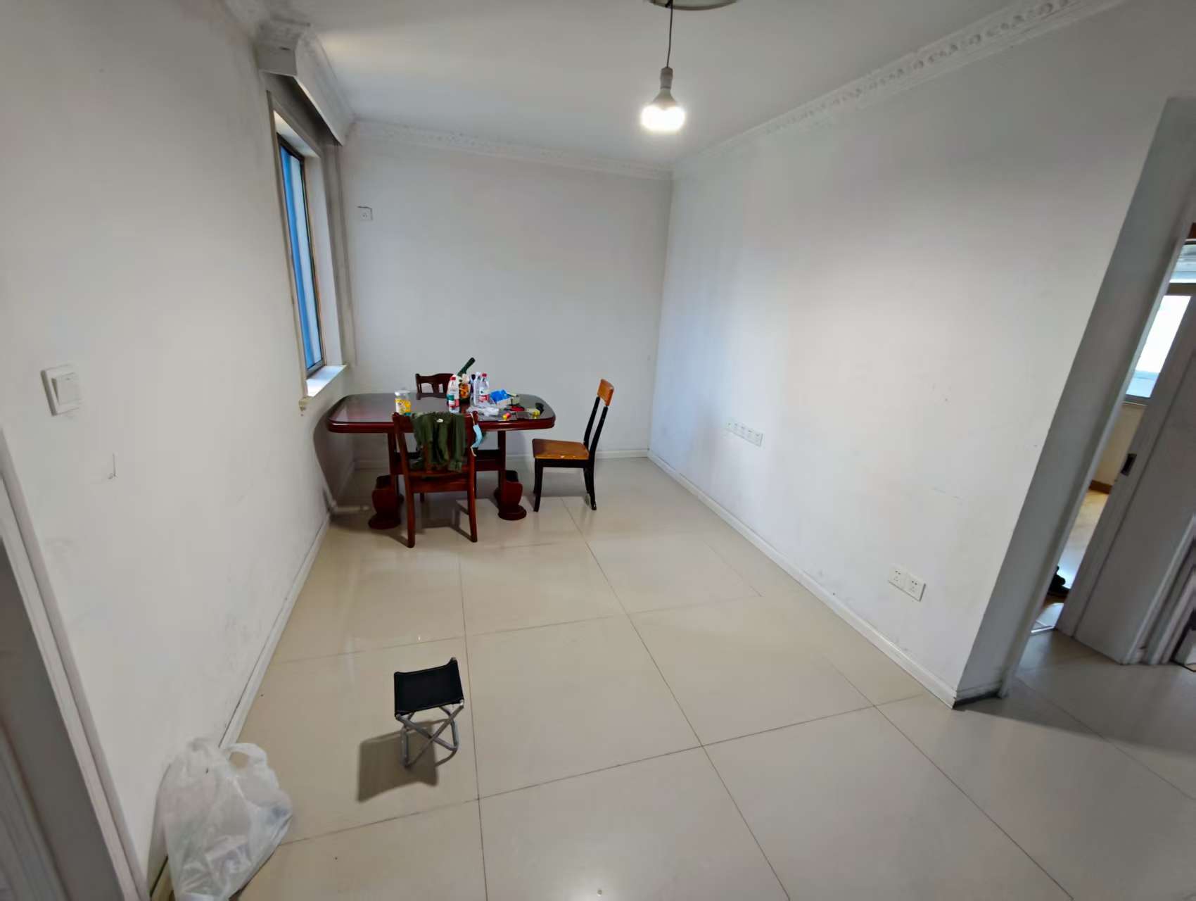 南川园新村 3室1厅1卫 90m&sup2;