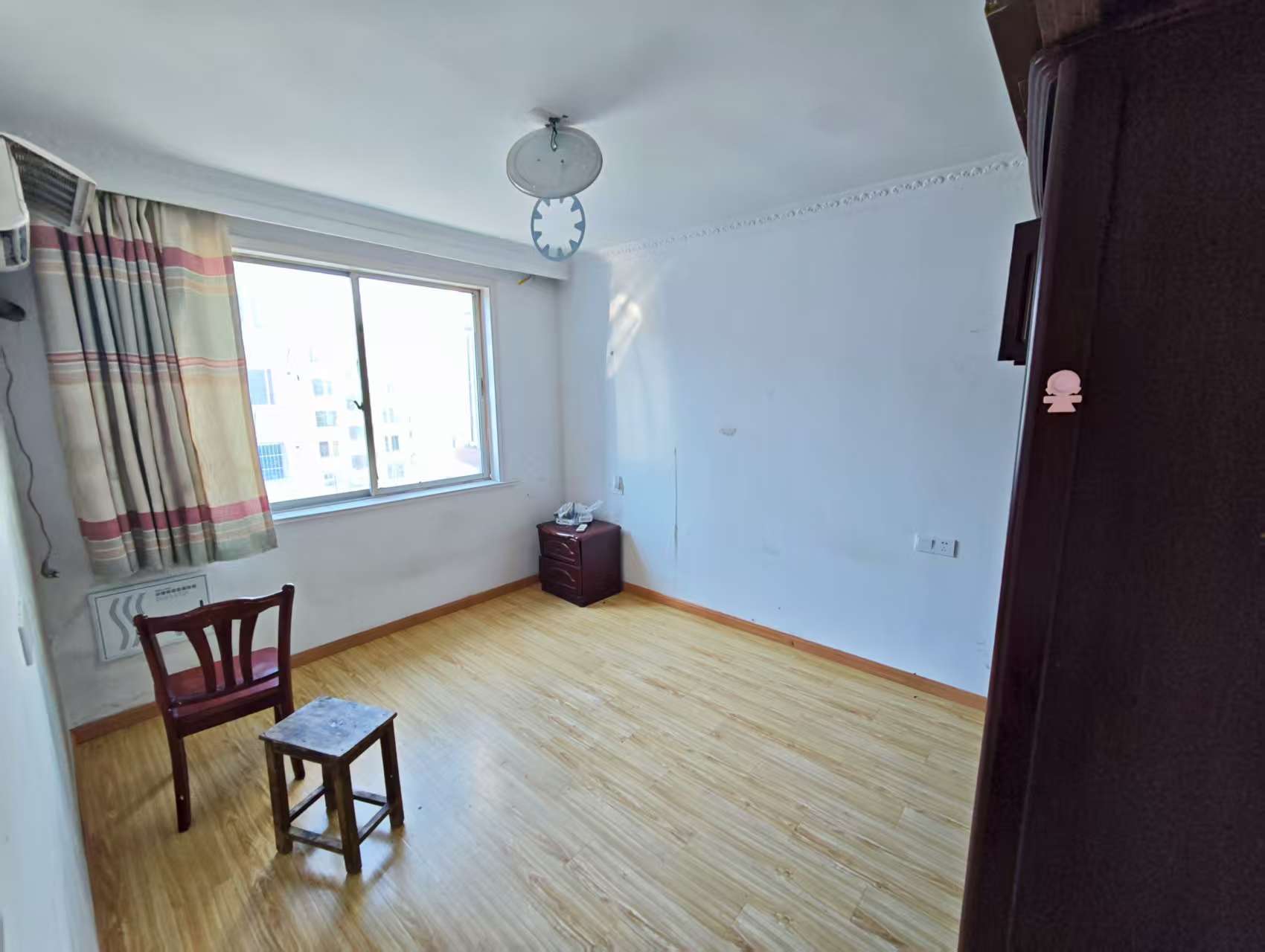 南川园新村 3室1厅1卫 90m&sup2;