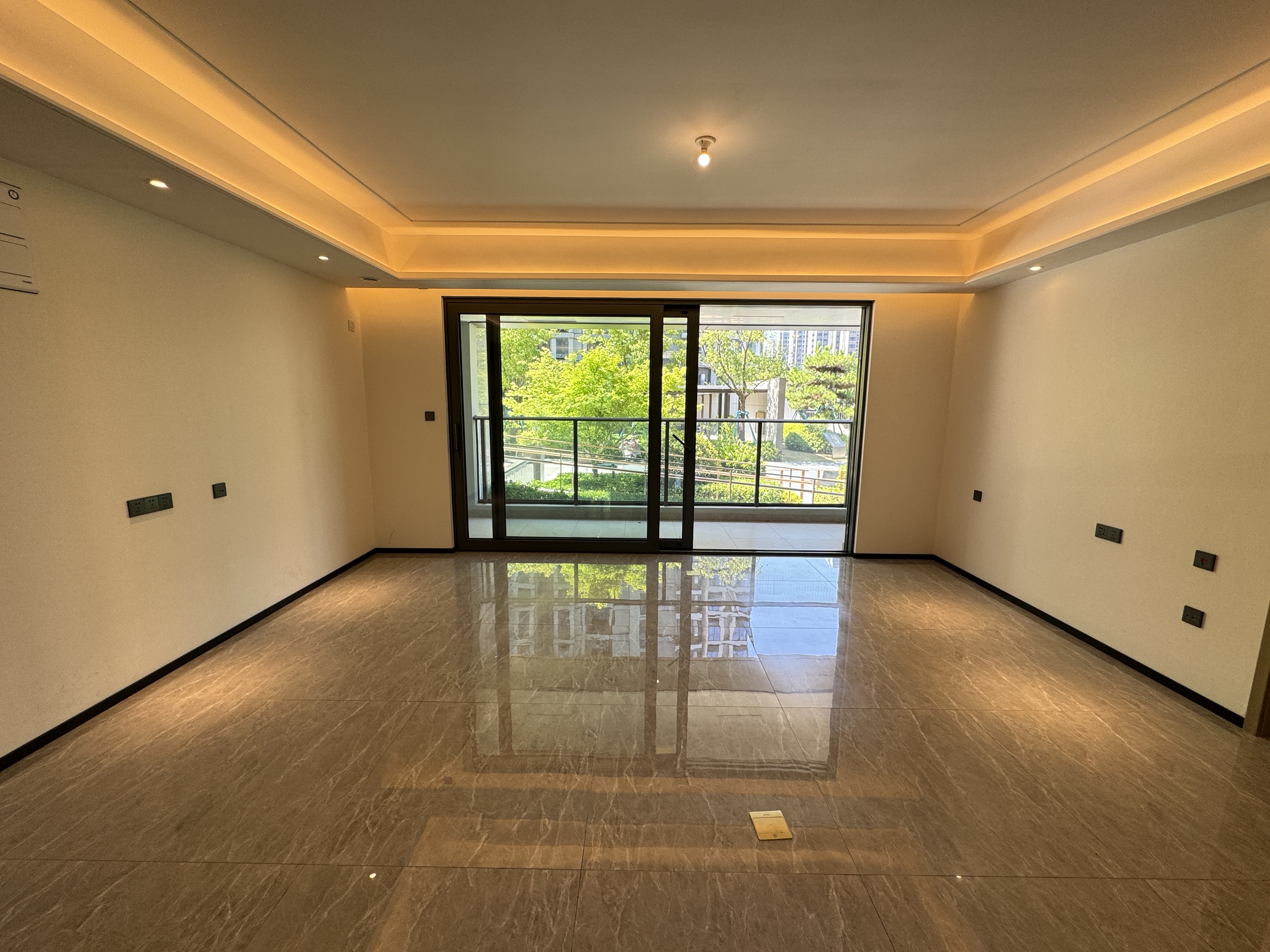 万科方圆 3室2厅2卫 133.24m²