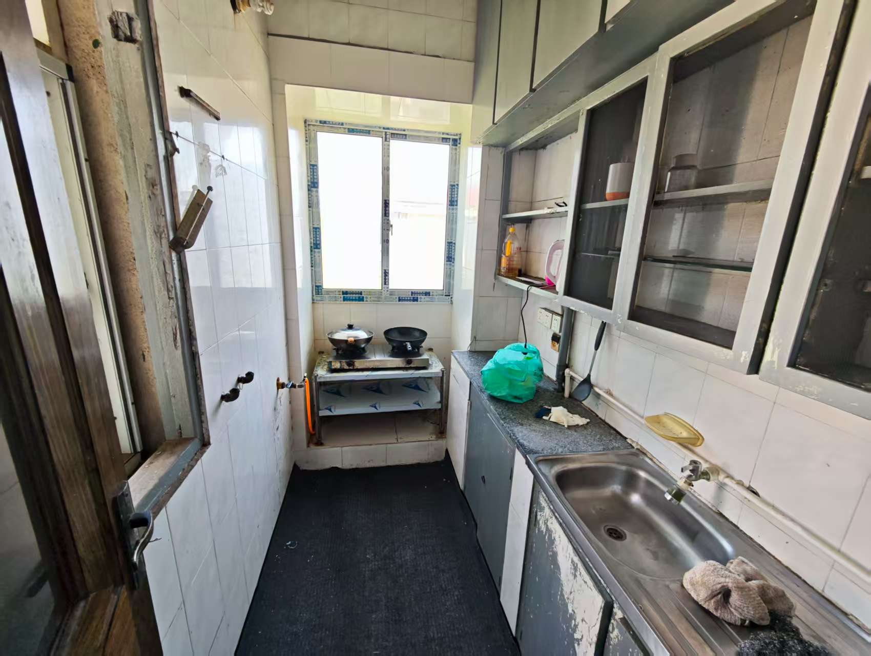 易家桥新村 2室1厅1卫 64m&sup2;