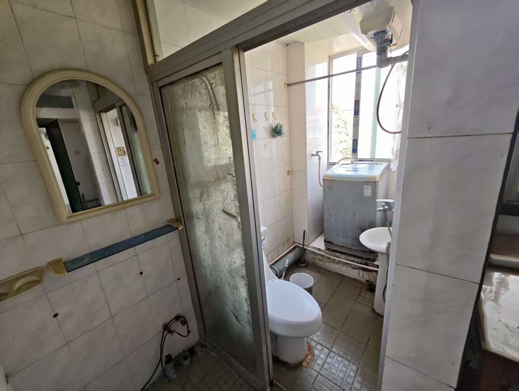 易家桥新村 2室1厅1卫 64m&sup2;
