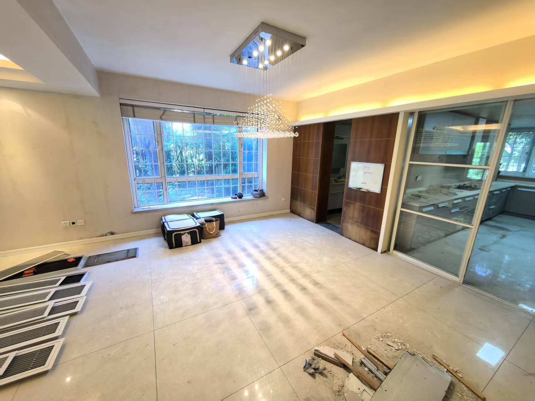 天安花园 4室2厅3卫 230.40m&sup2;