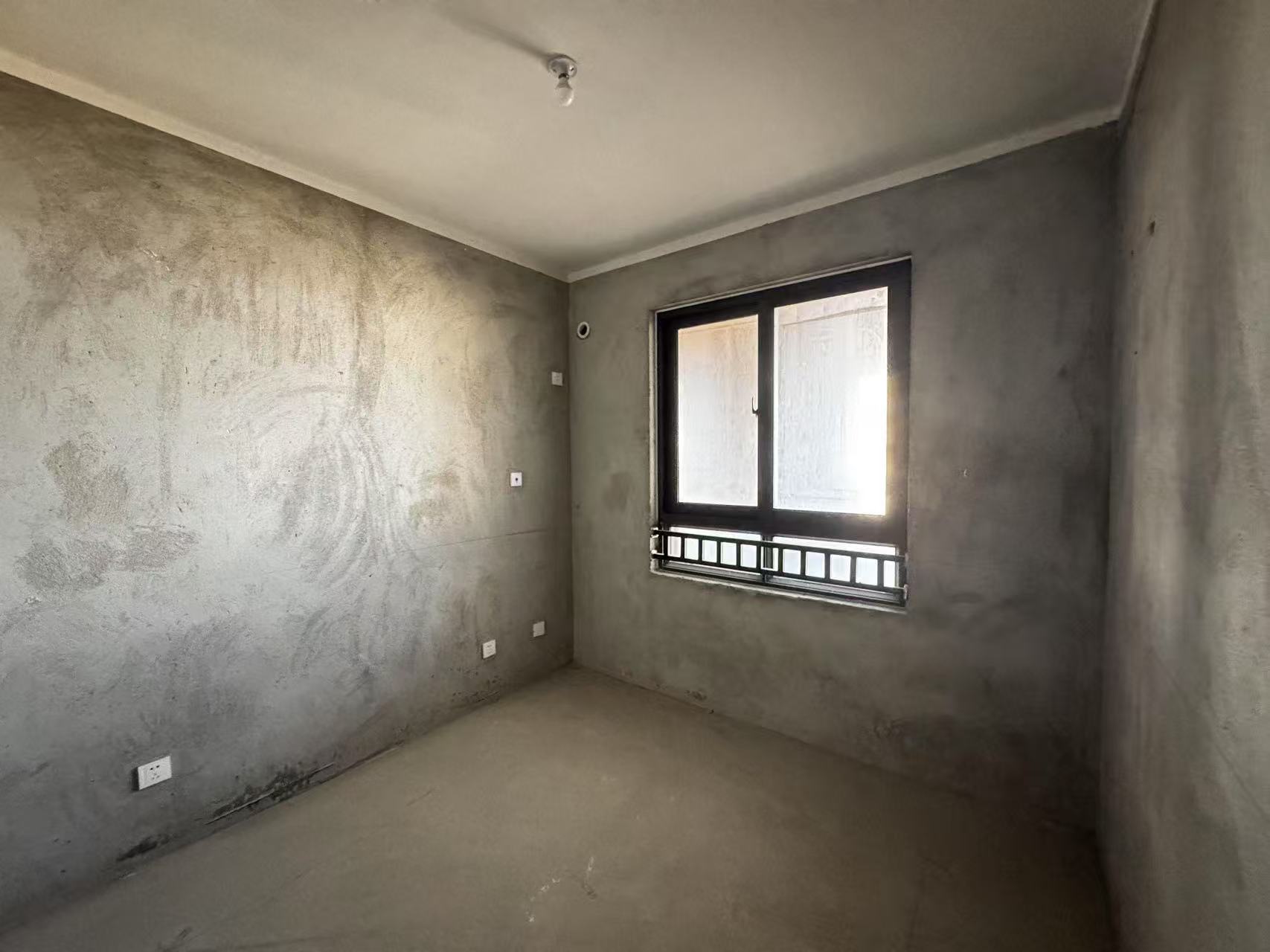 保利香槟国际 3室2厅2卫 117m&sup2;