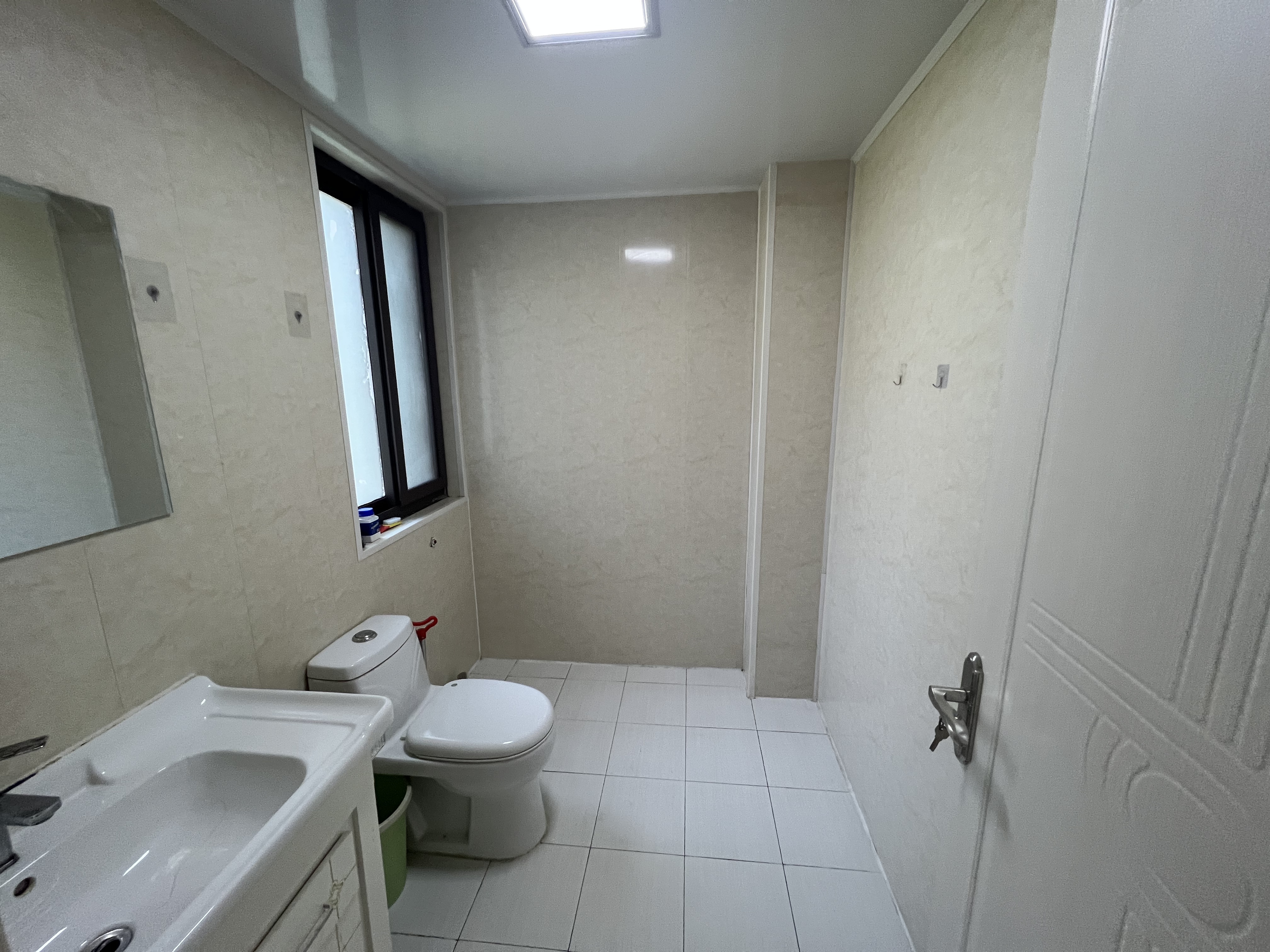 皇家花园北区 3室2厅2卫 118m&sup2;