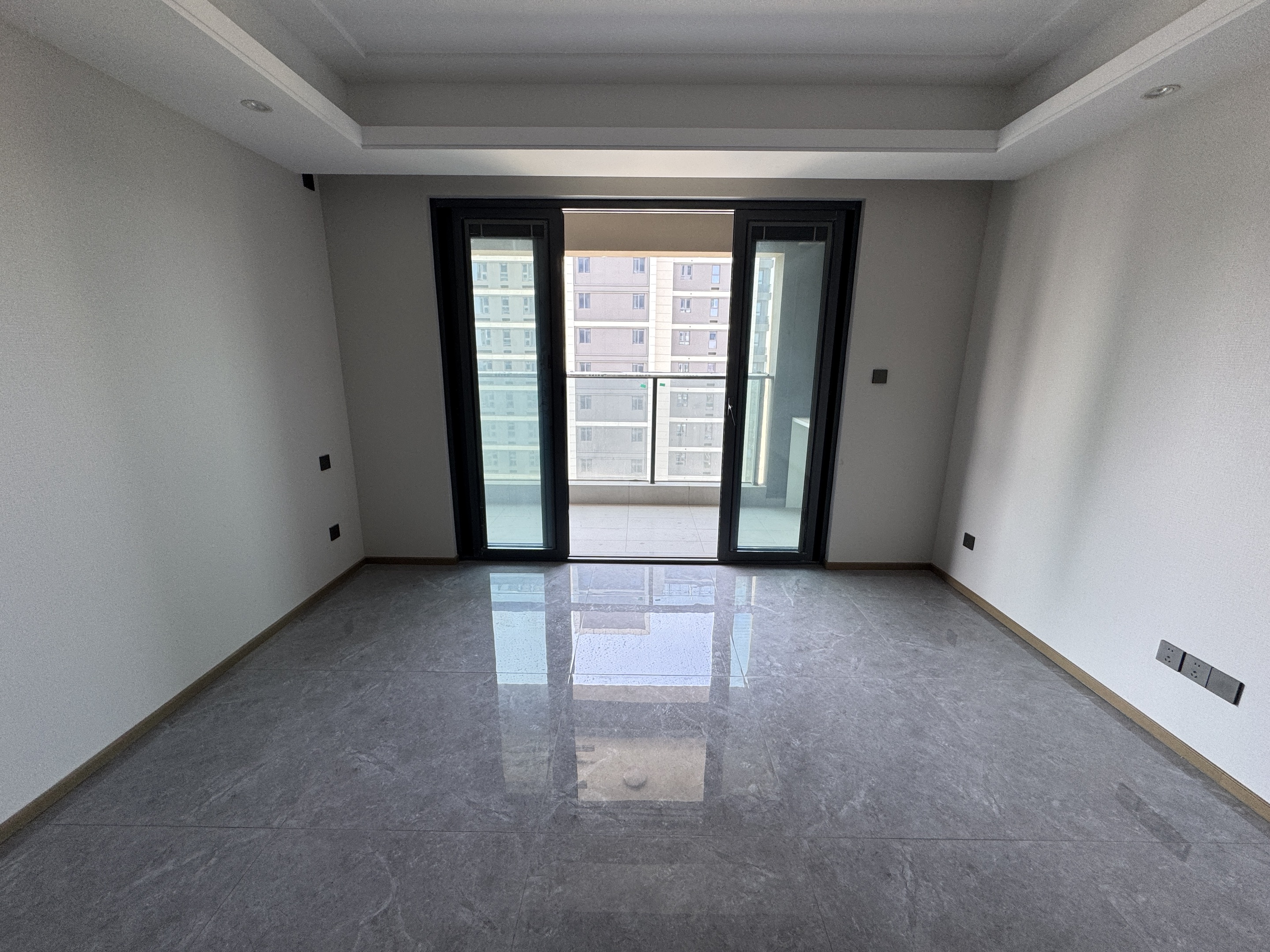天皓名邸 3室2厅2卫 120.5m²