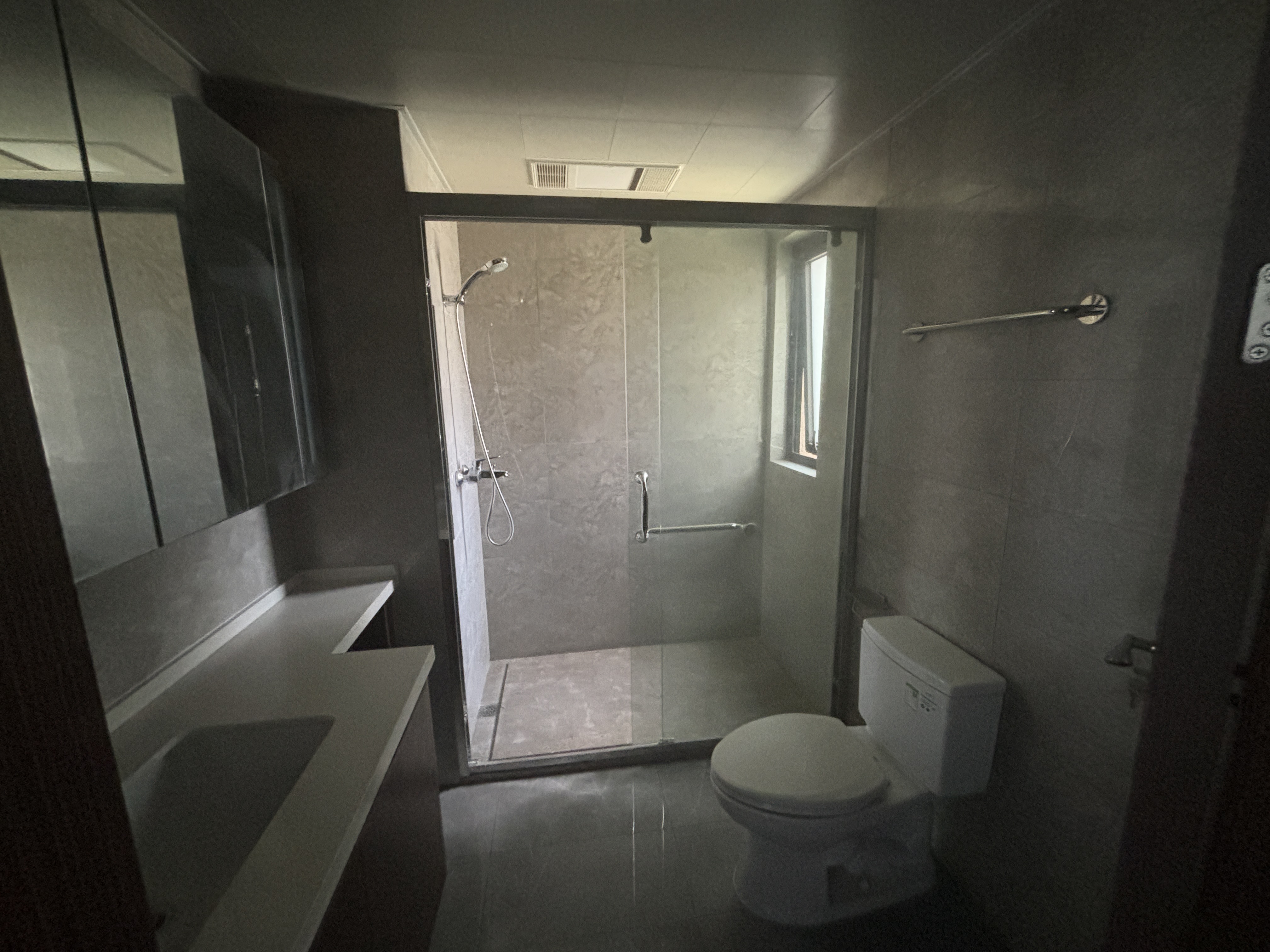 华强国际公馆 3室2厅2卫 144m&sup2;