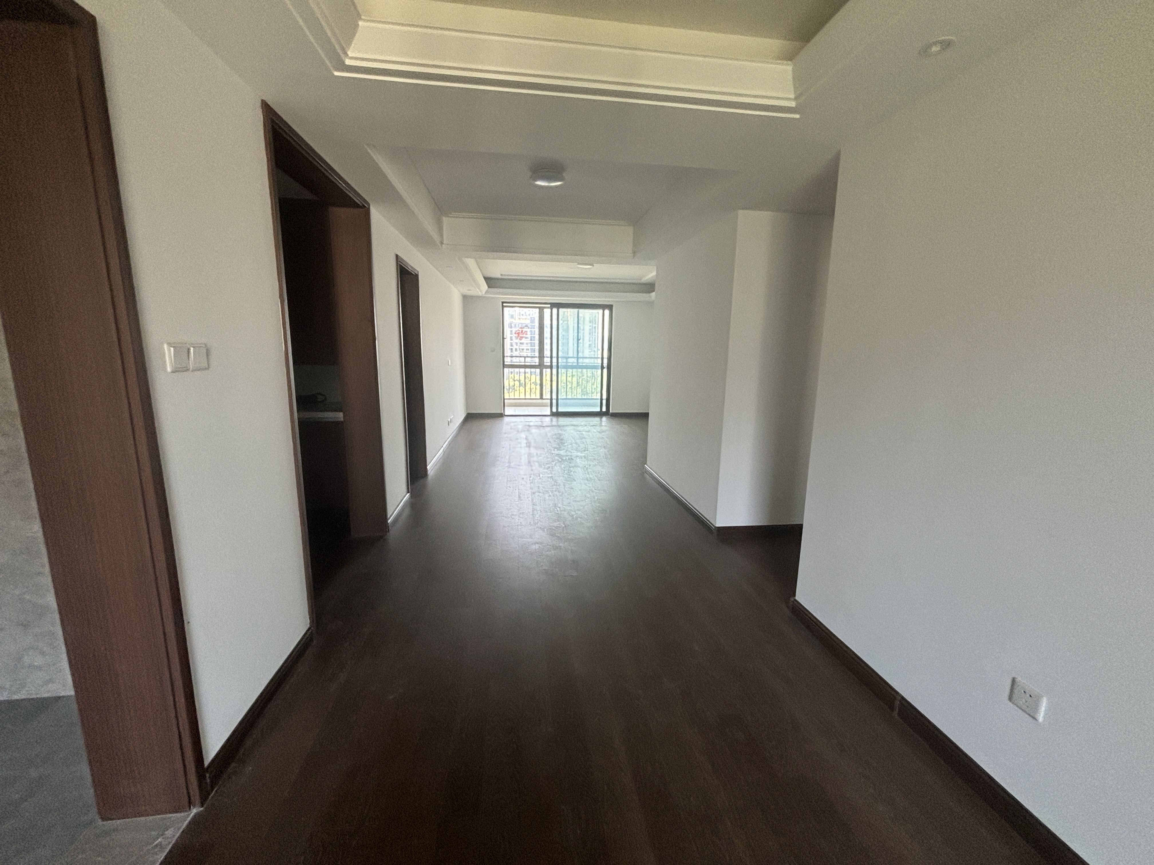 华强国际公馆 3室2厅2卫 144m&sup2;