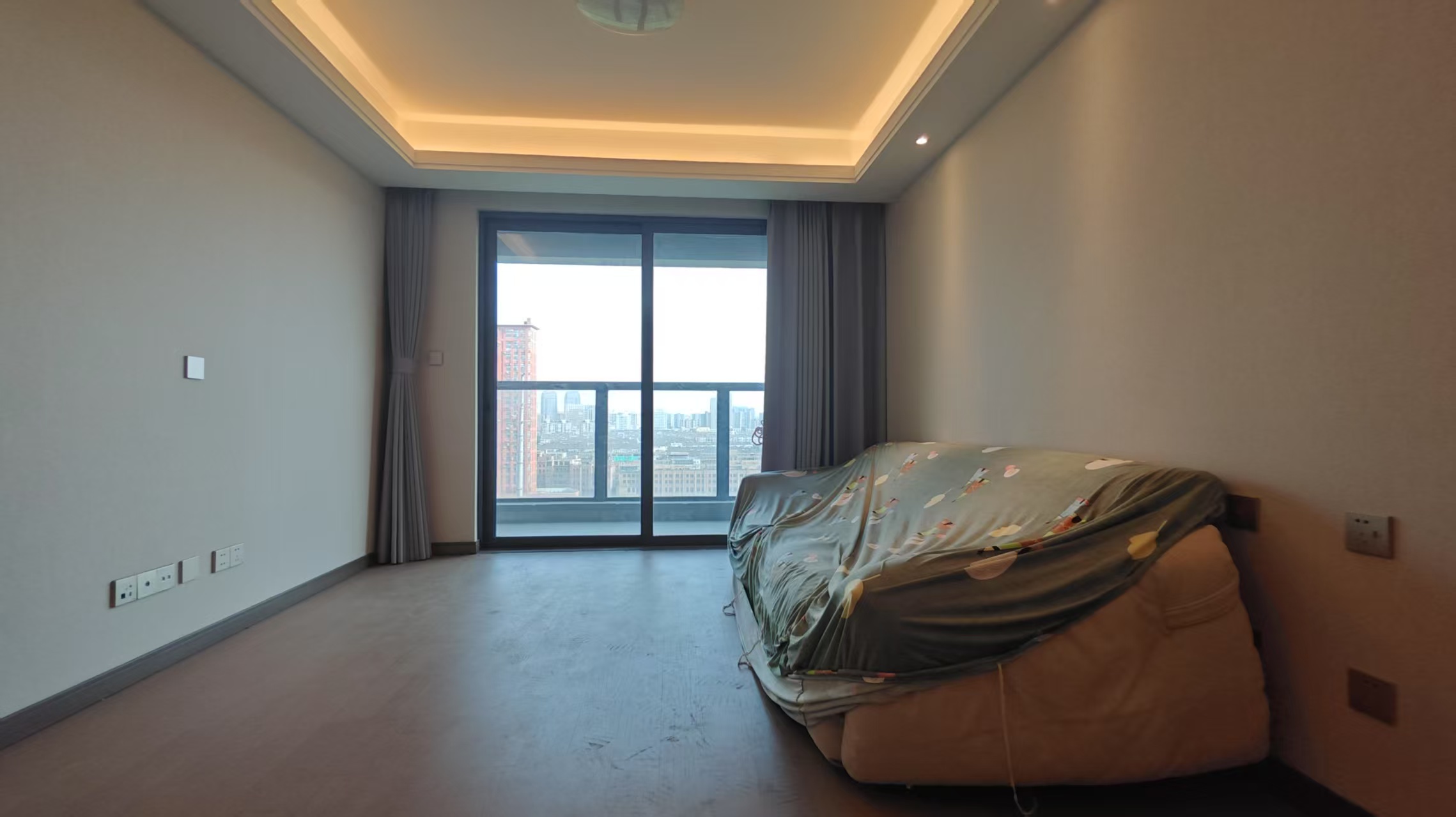 北纬31度 3室2厅2卫 110m&sup2;