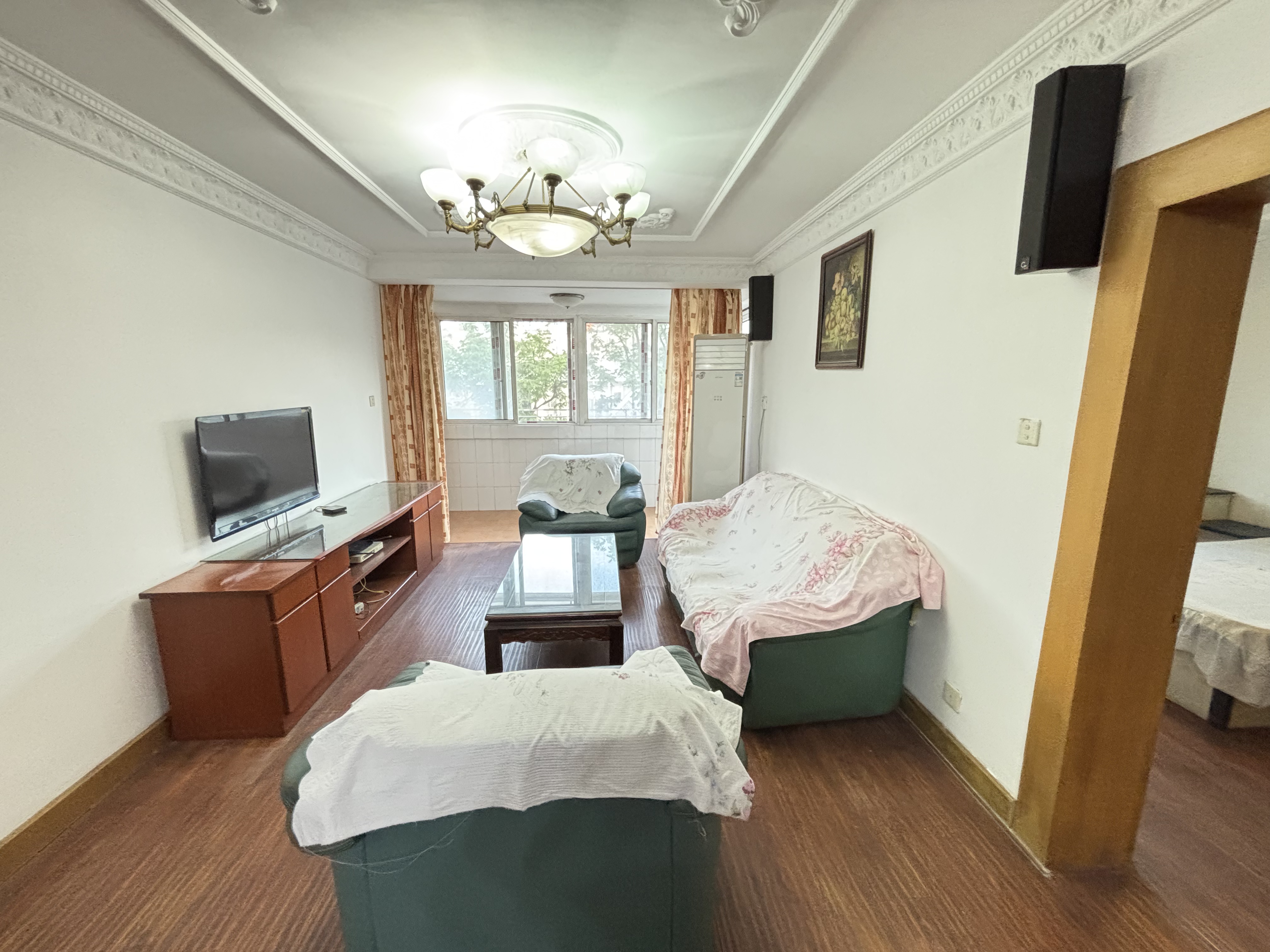 华侨花苑 3室2厅1卫 132m&sup2;