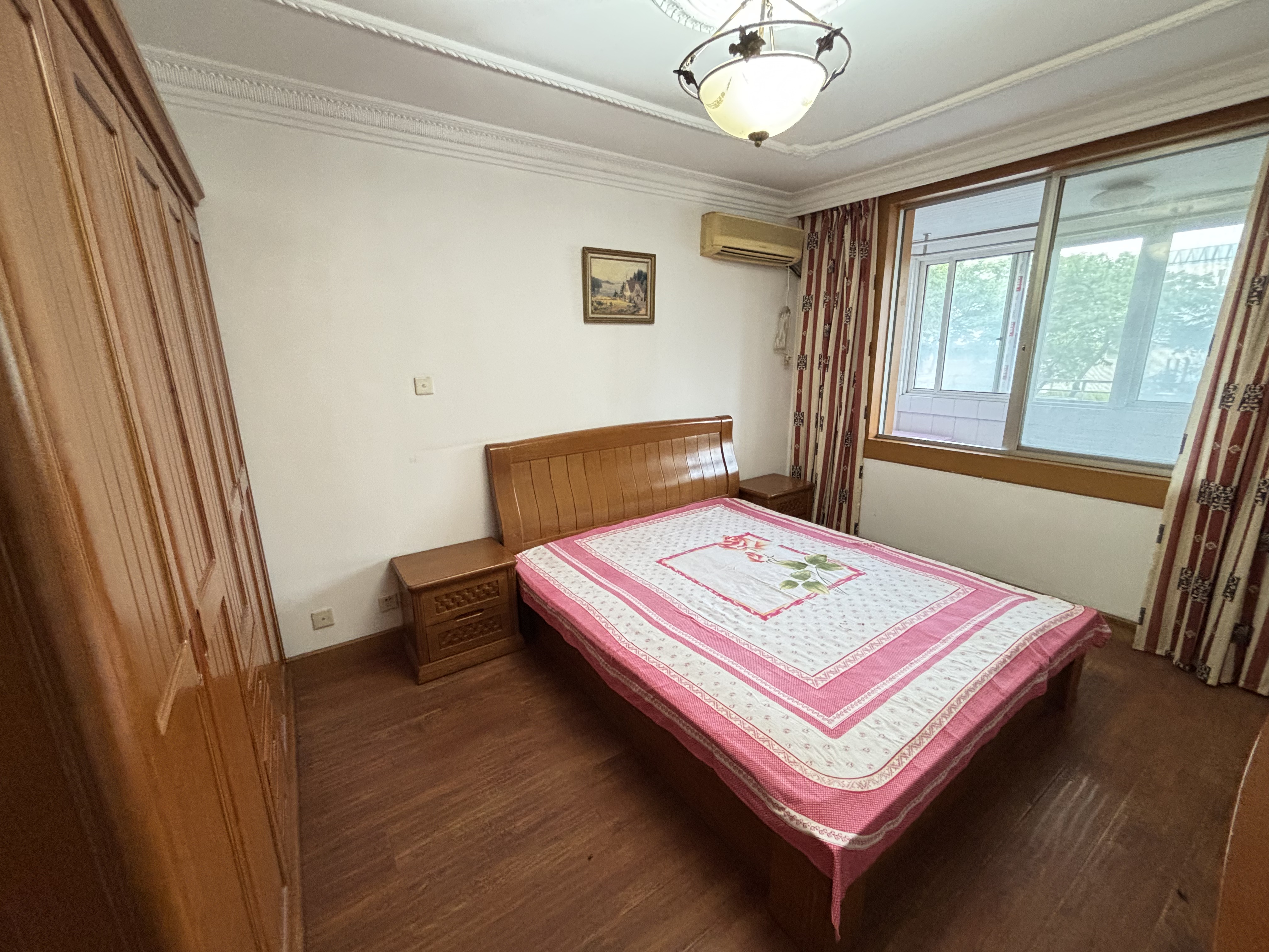 华侨花苑 3室2厅1卫 132m&sup2;