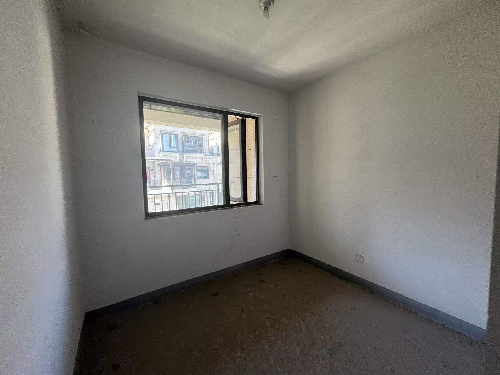 中南熙悦(南通经济技术开发区) 4室2厅2卫 131m&sup2;
