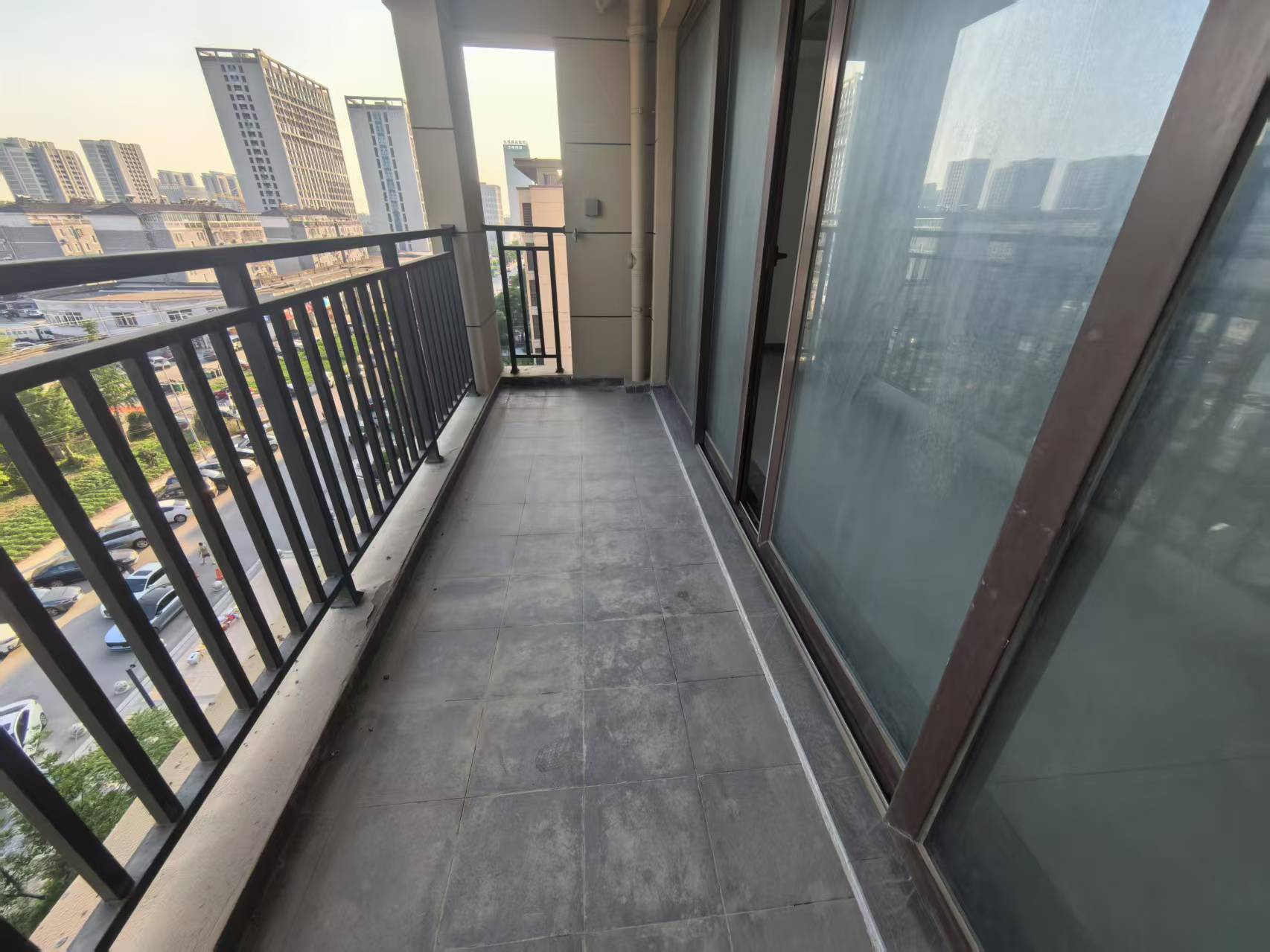 富力院士廷 4室2厅2卫 143m&sup2;