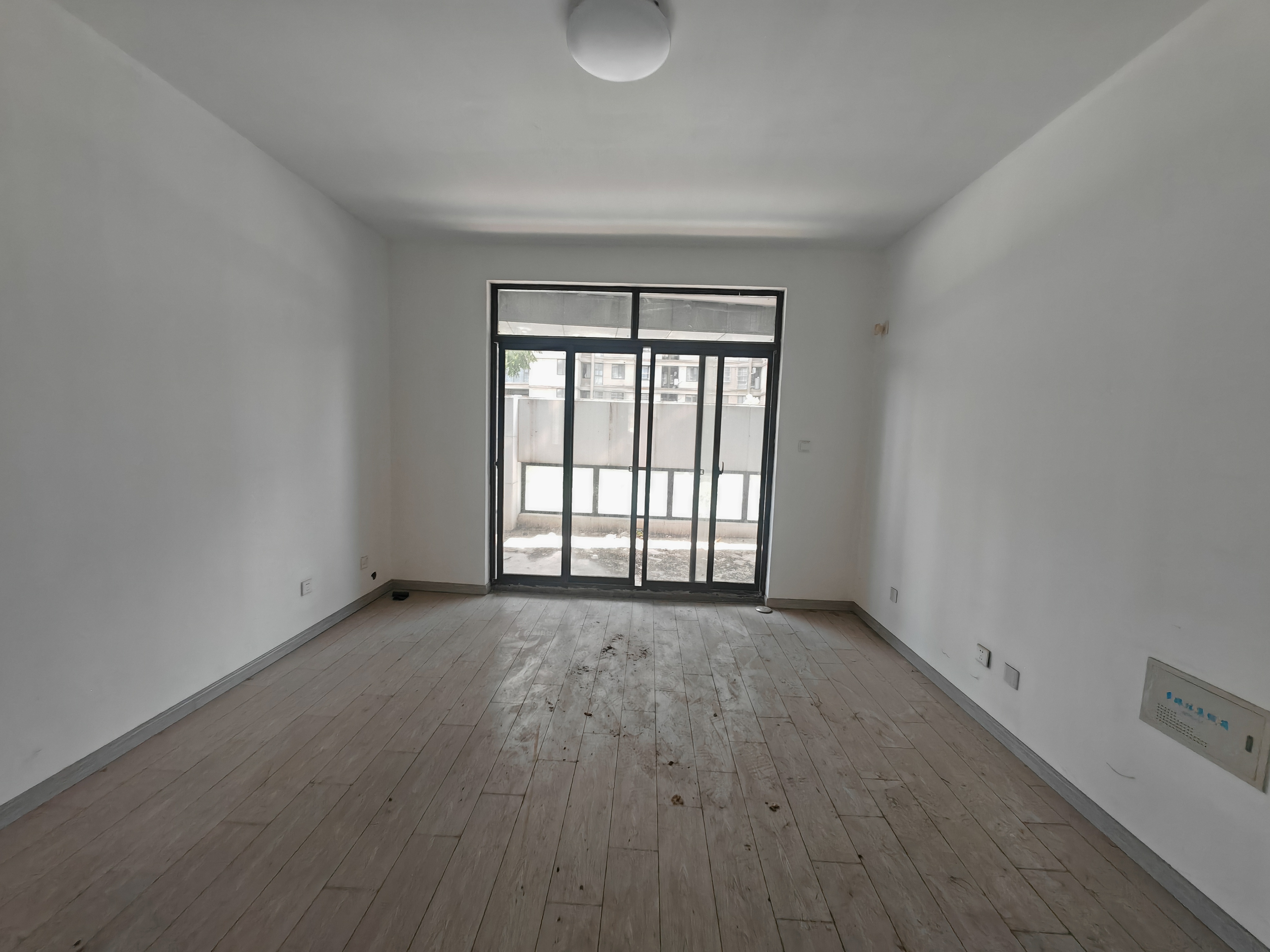 银河湾 4室2厅2卫 149.89m&sup2;