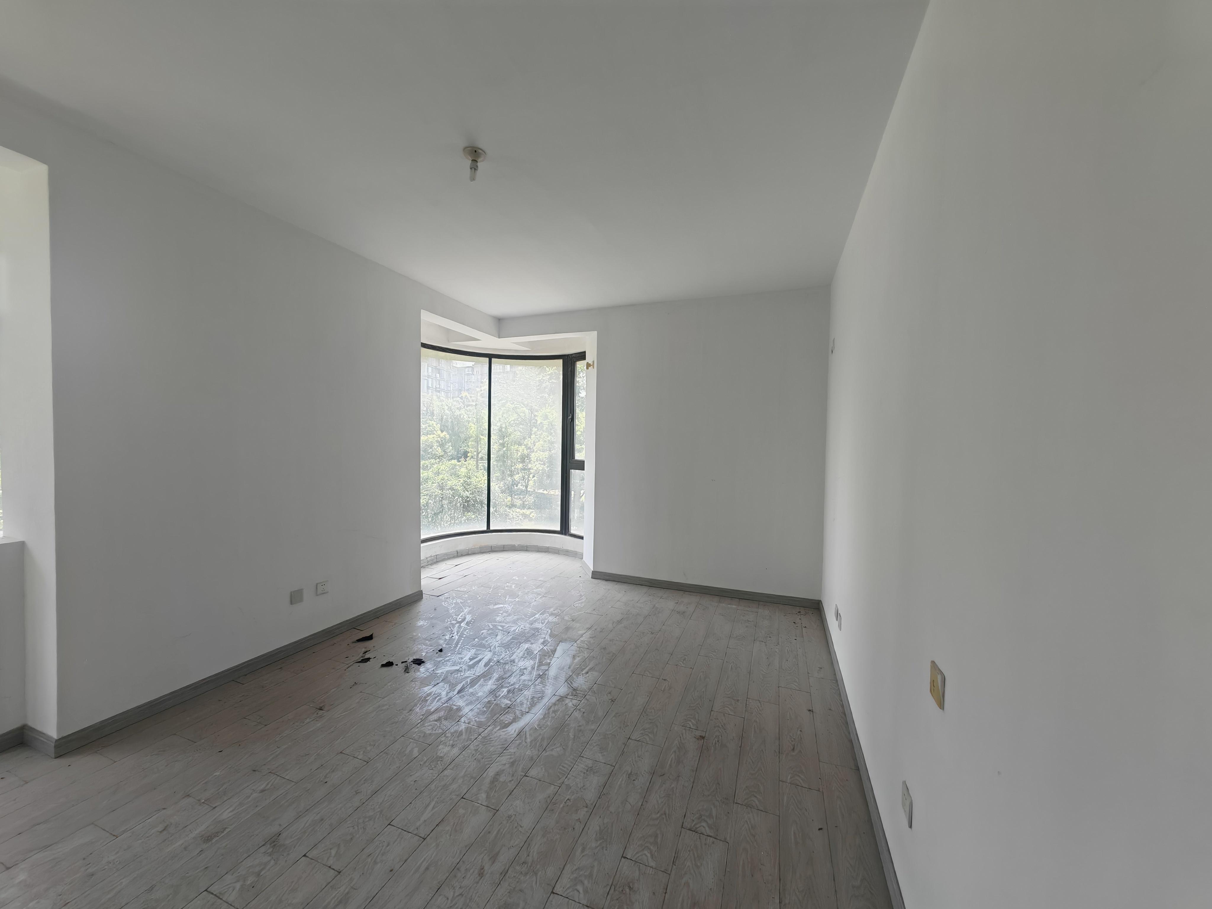 银河湾 4室2厅2卫 149.89m&sup2;