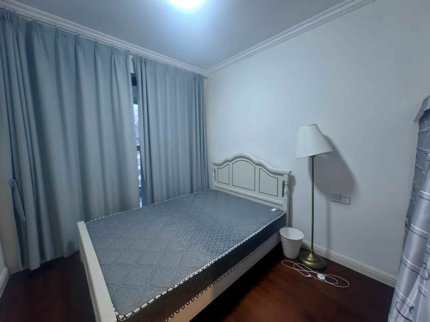 红星天铂 3室2厅2卫 128m&sup2;