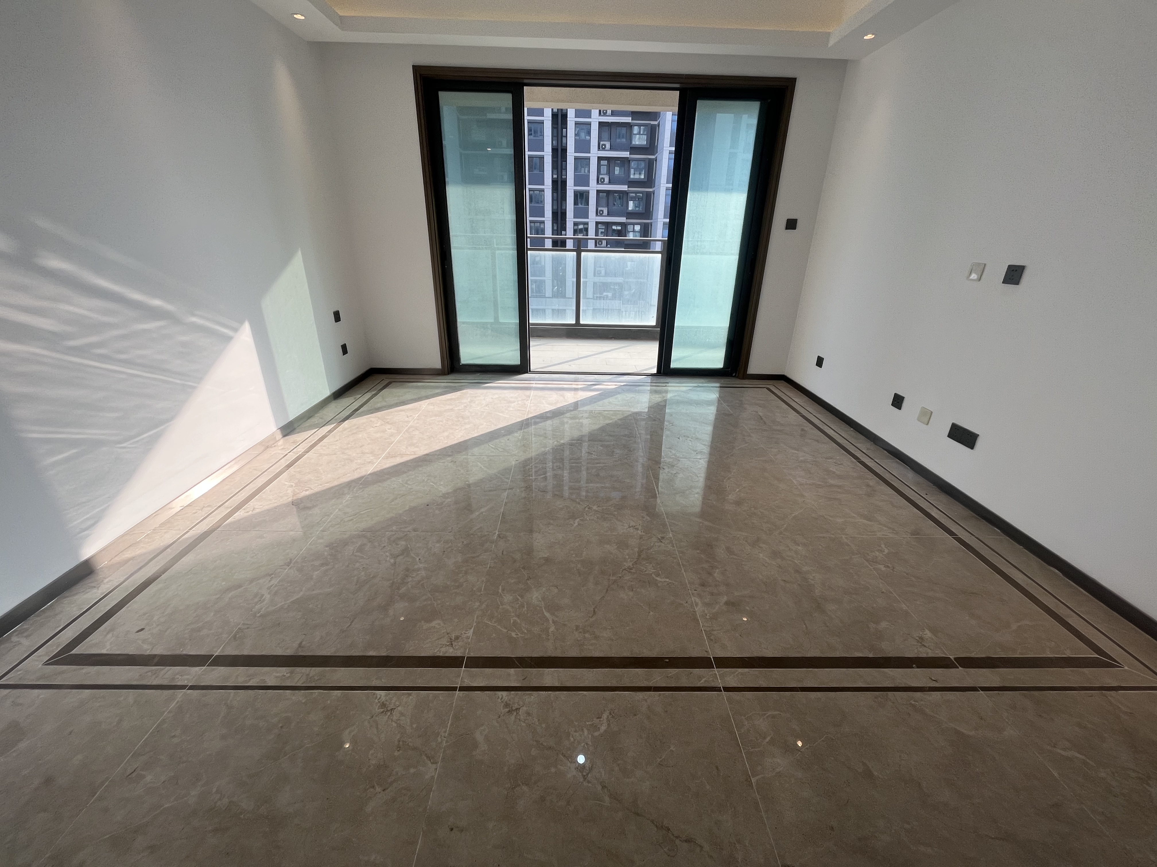都会沁园 4室2厅2卫 151.89m&sup2;