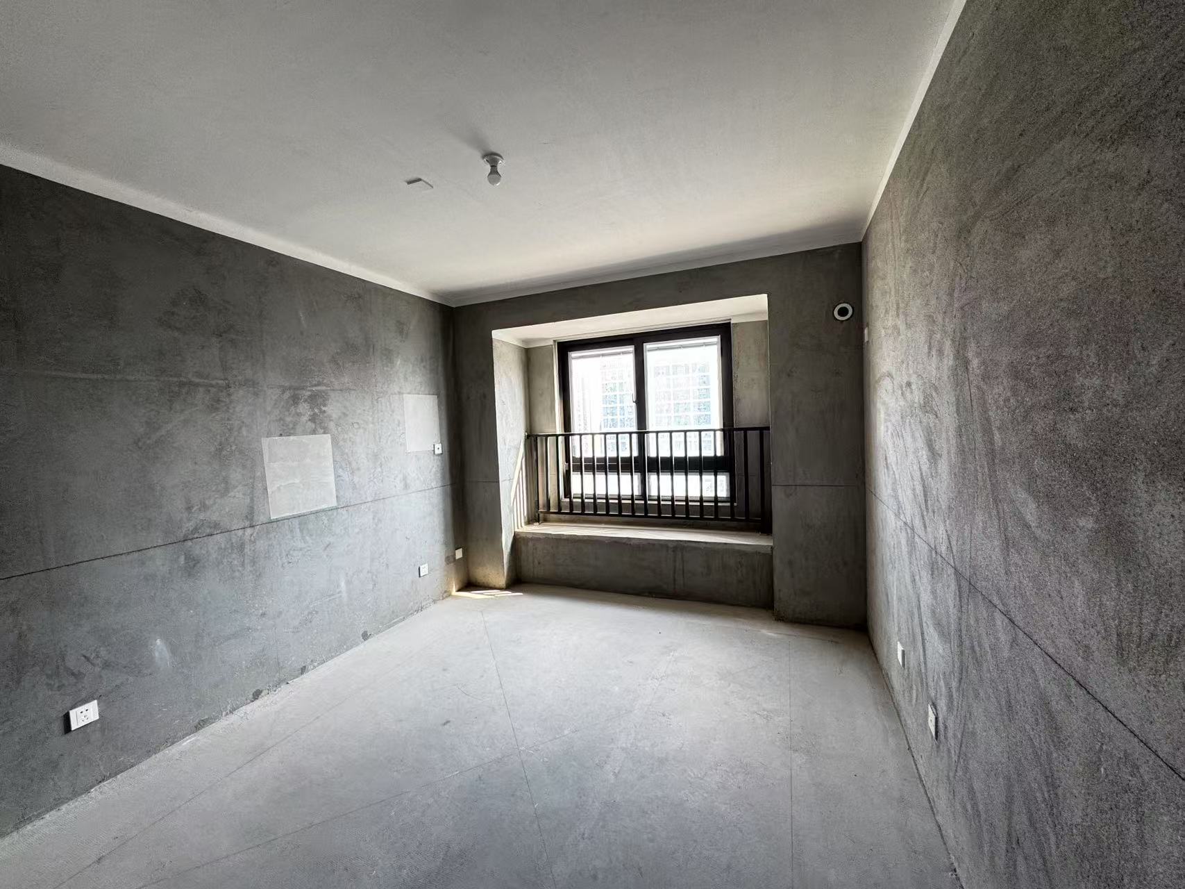 保利香槟国际 3室2厅2卫 115m&sup2;