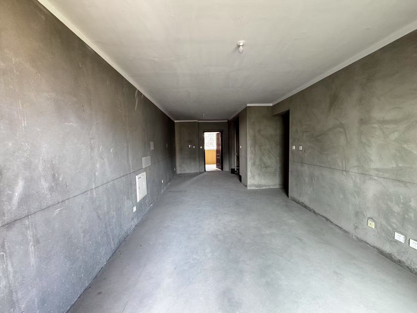 保利香槟国际 3室2厅2卫 115m&sup2;