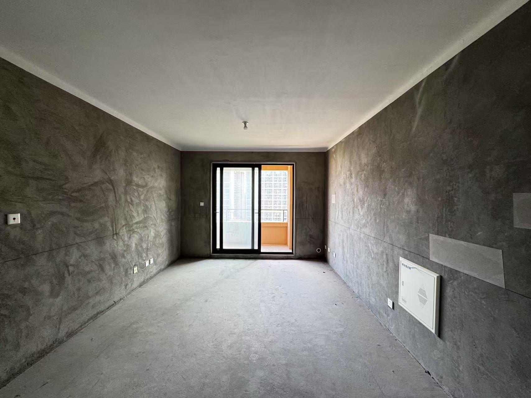 保利香槟国际 3室2厅2卫 115m&sup2;