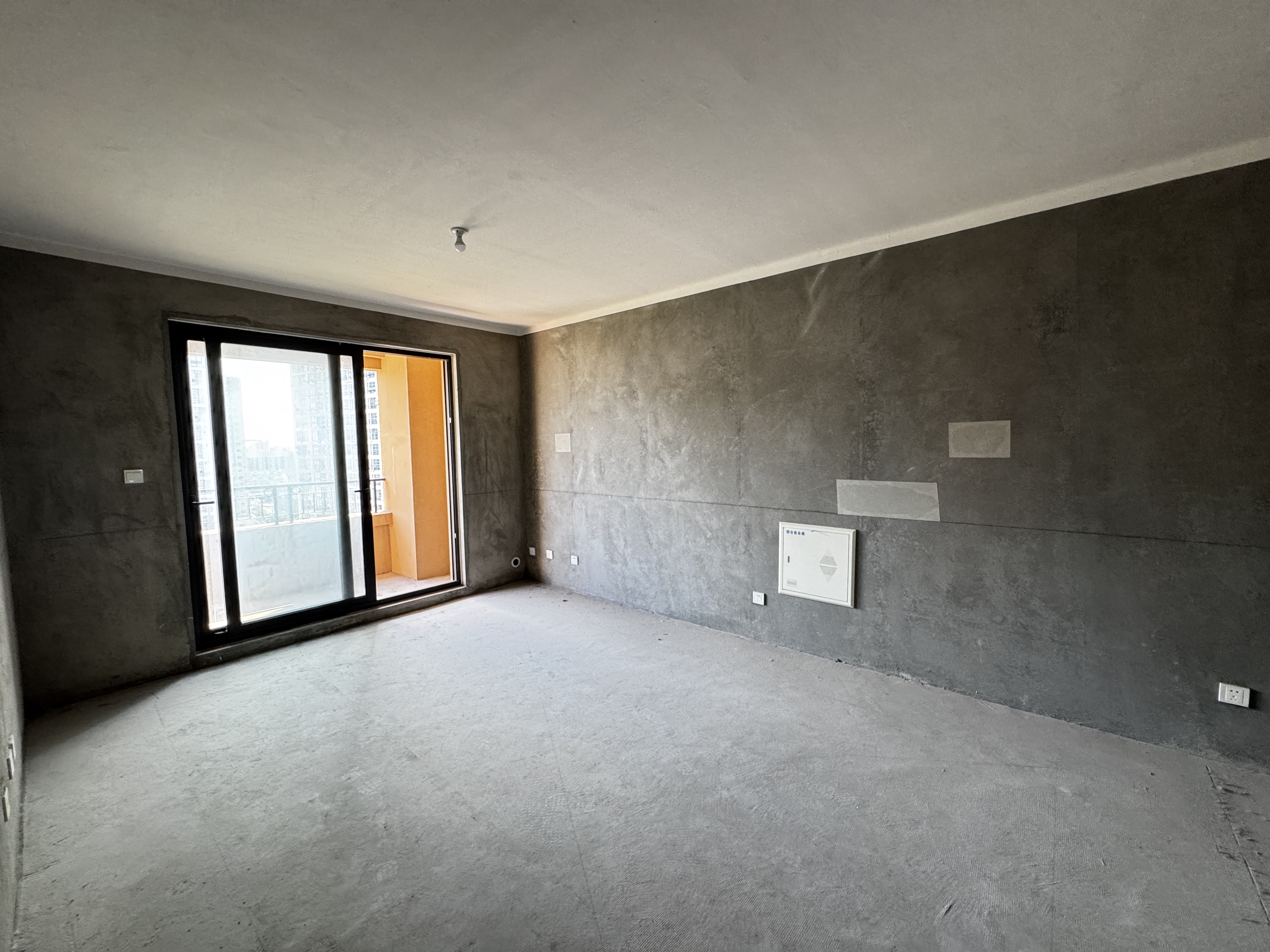 保利香槟国际 3室2厅2卫 115m&sup2;