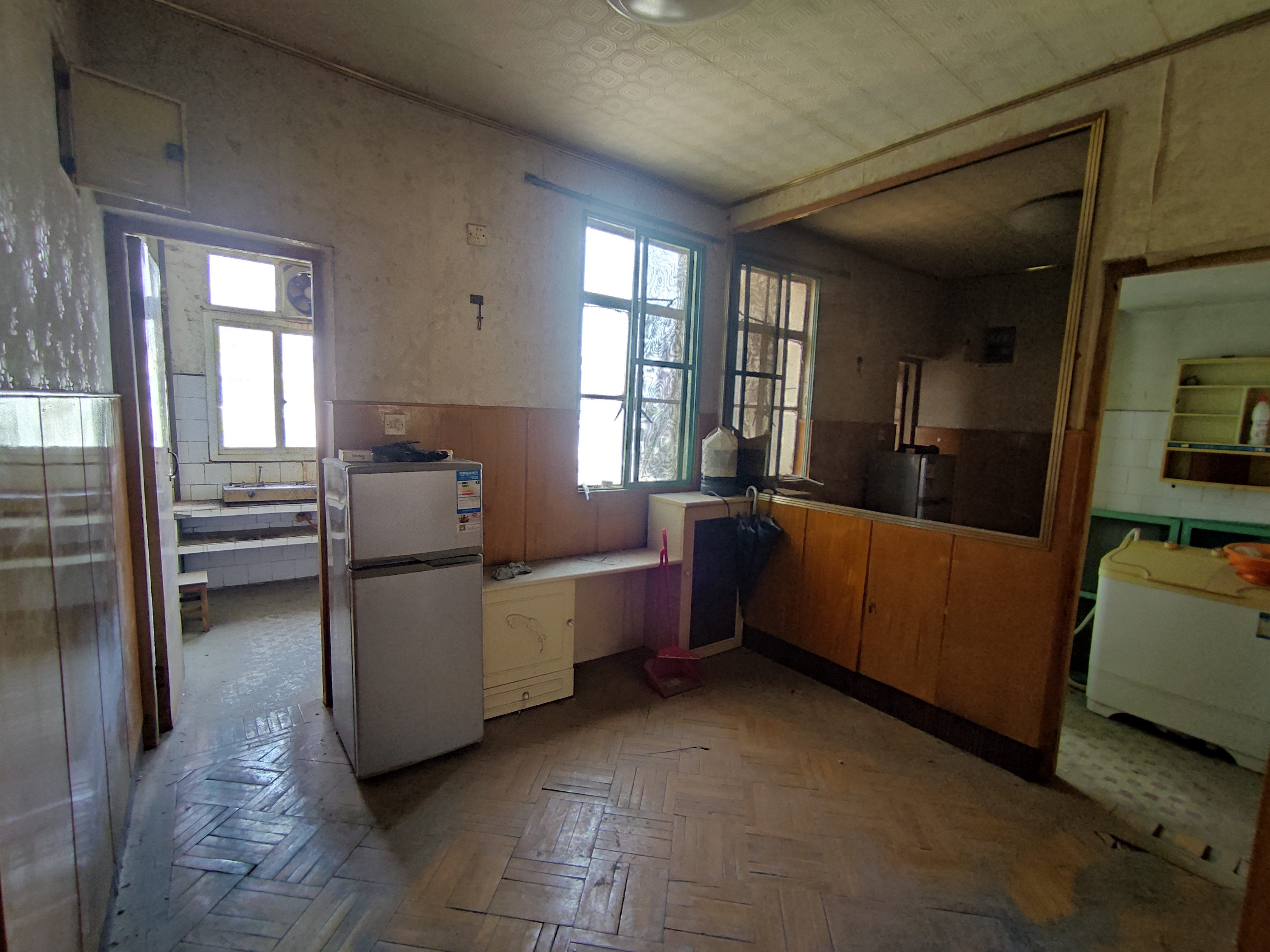 易家桥新村 2室1厅1卫 59.93m²
