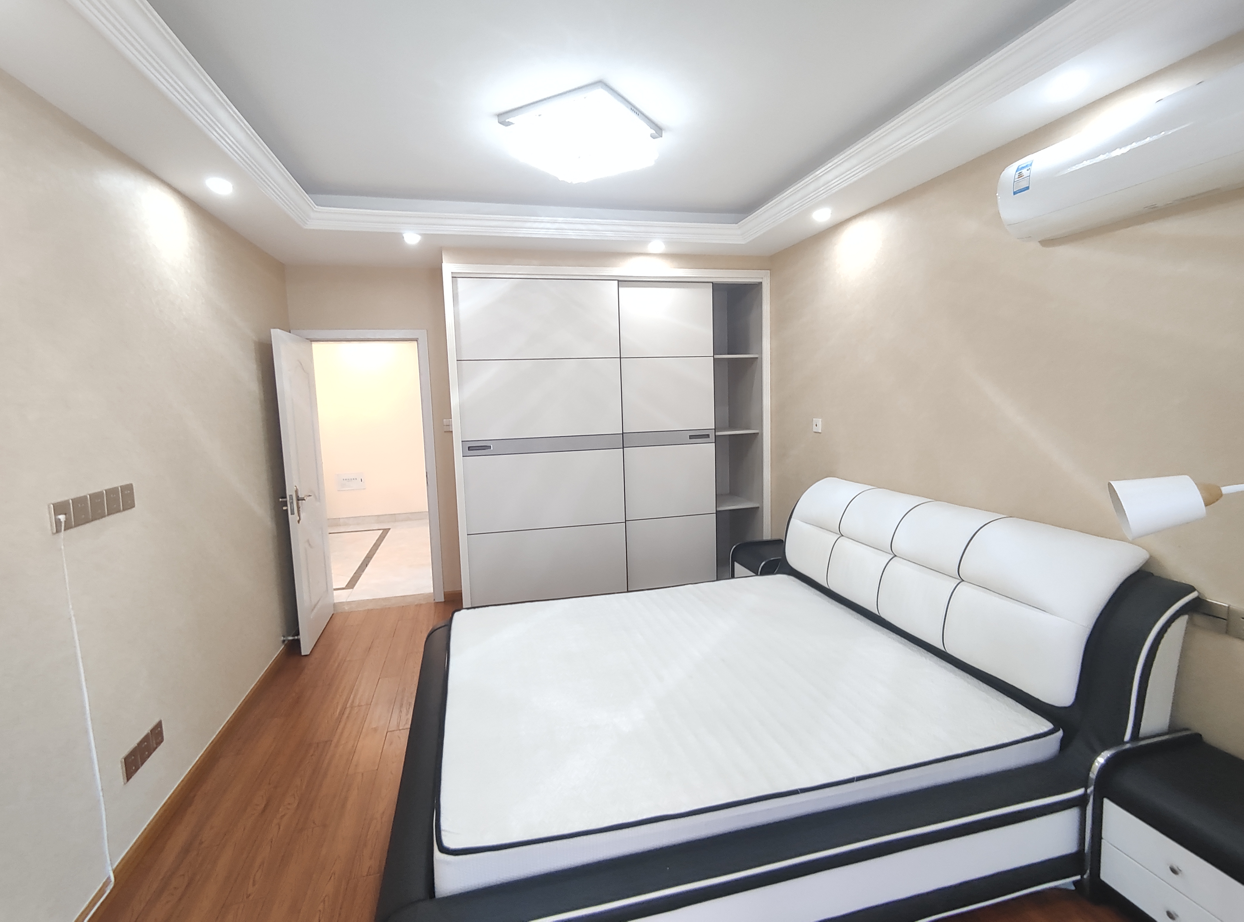 融悦华庭 2室2厅1卫 100.46m&sup2;