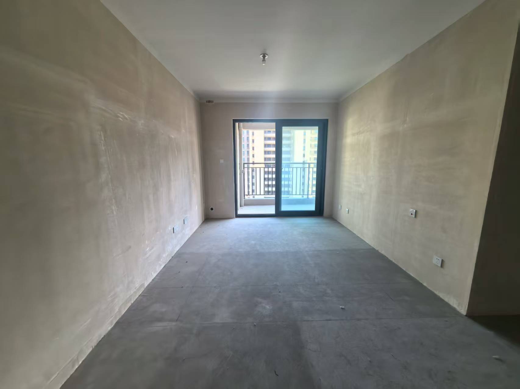 绿地江海图 3室2厅1卫 89m²