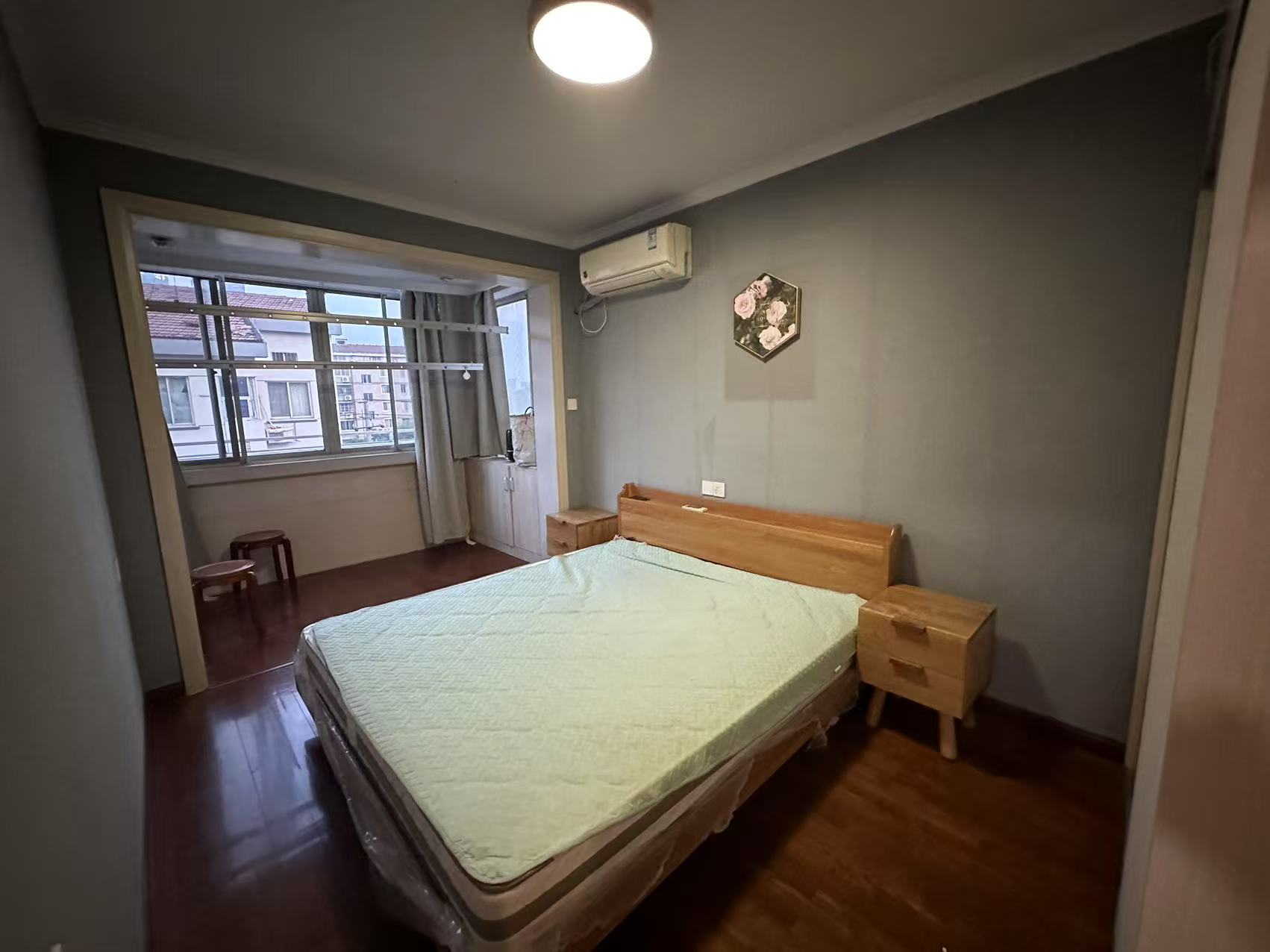 文峰路17号 3室2厅1卫 98m&sup2;