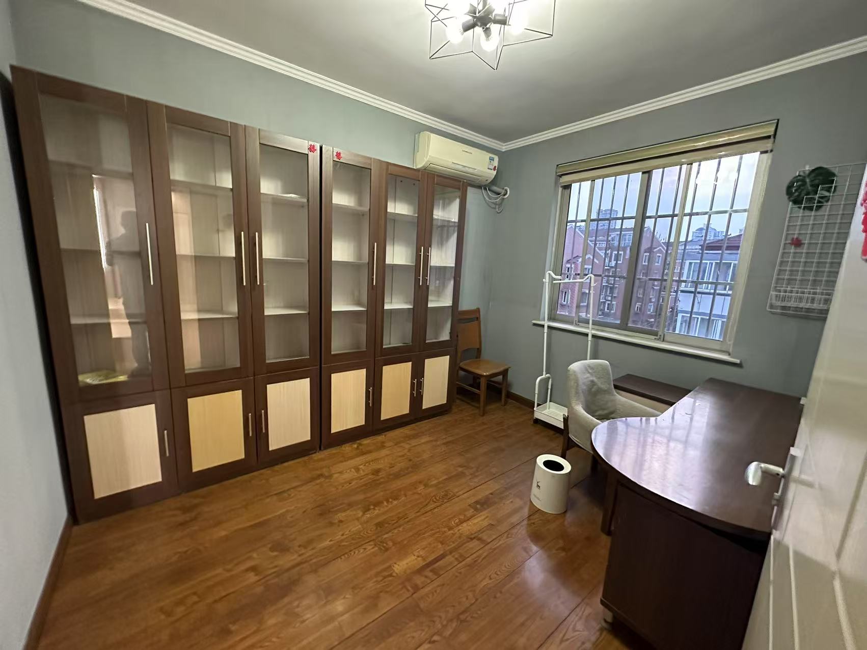 文峰路17号 3室2厅1卫 98m&sup2;