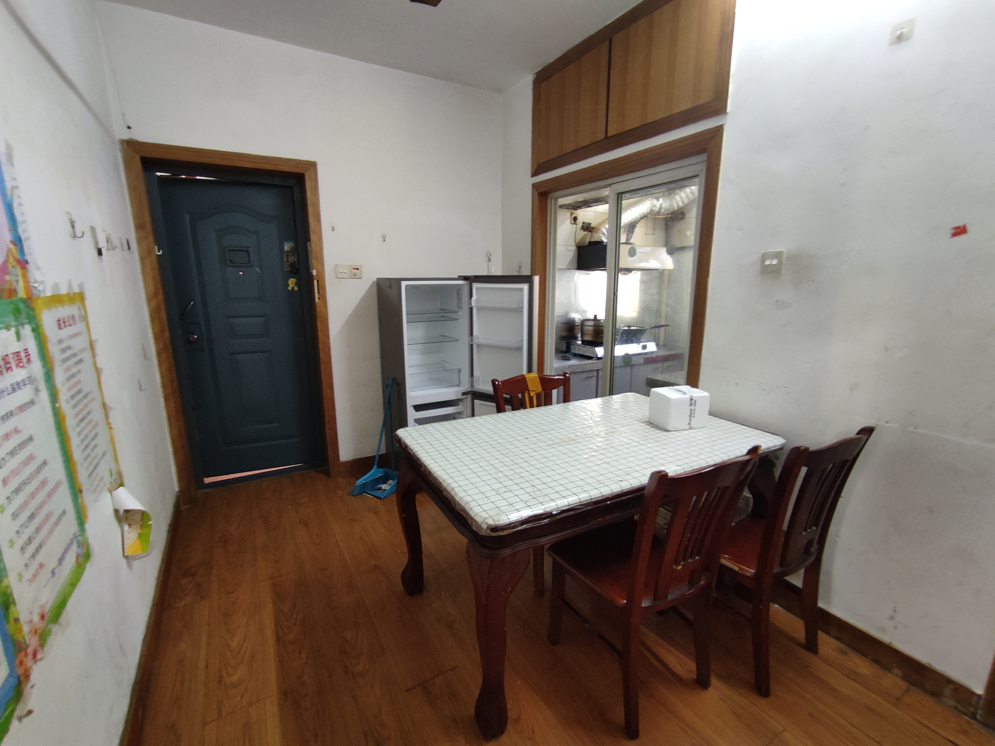 易家桥新村 3室1厅1卫 73.00m&sup2;