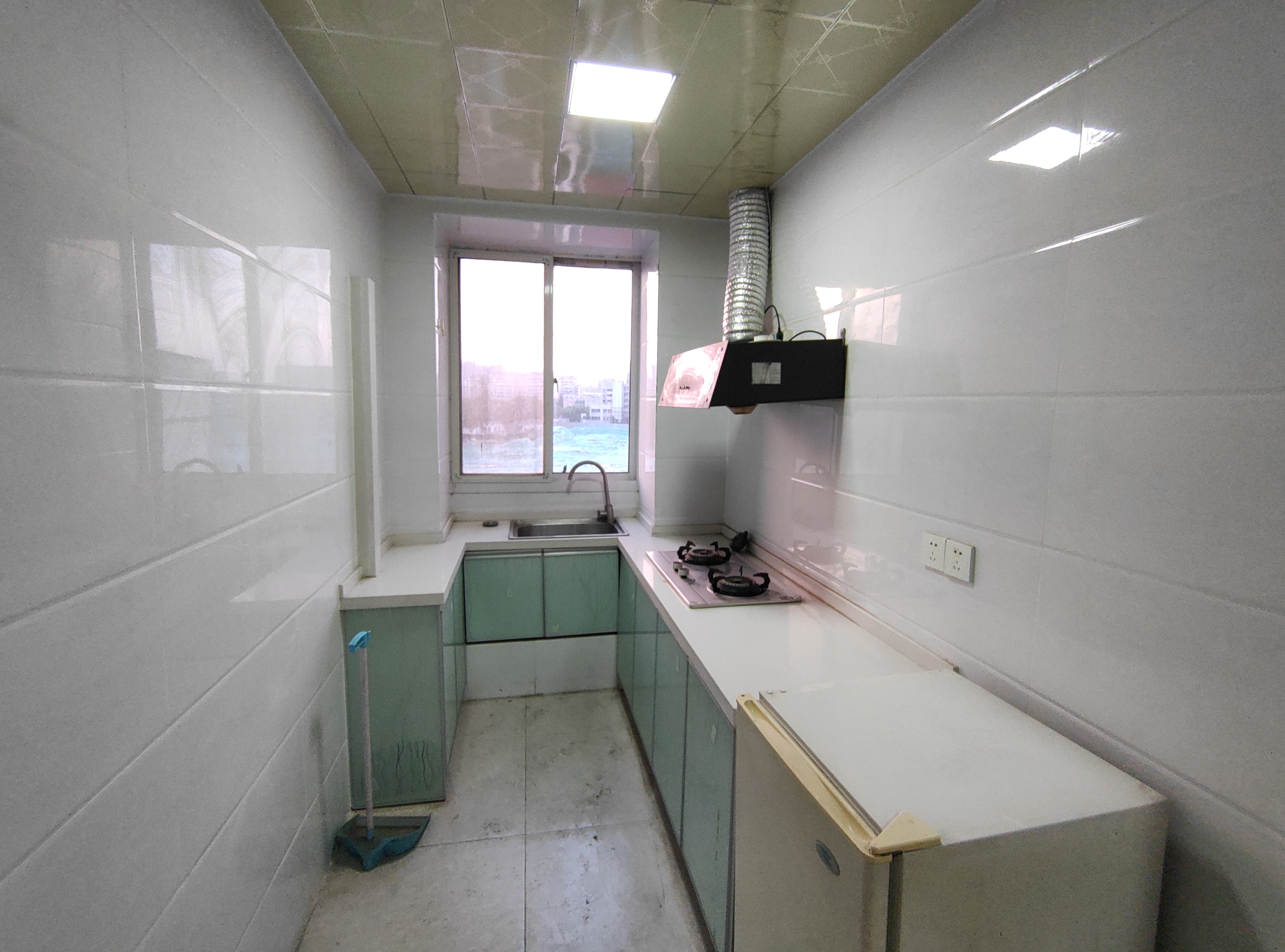 濠东路39号 3室2厅1卫 83.00m&sup2;