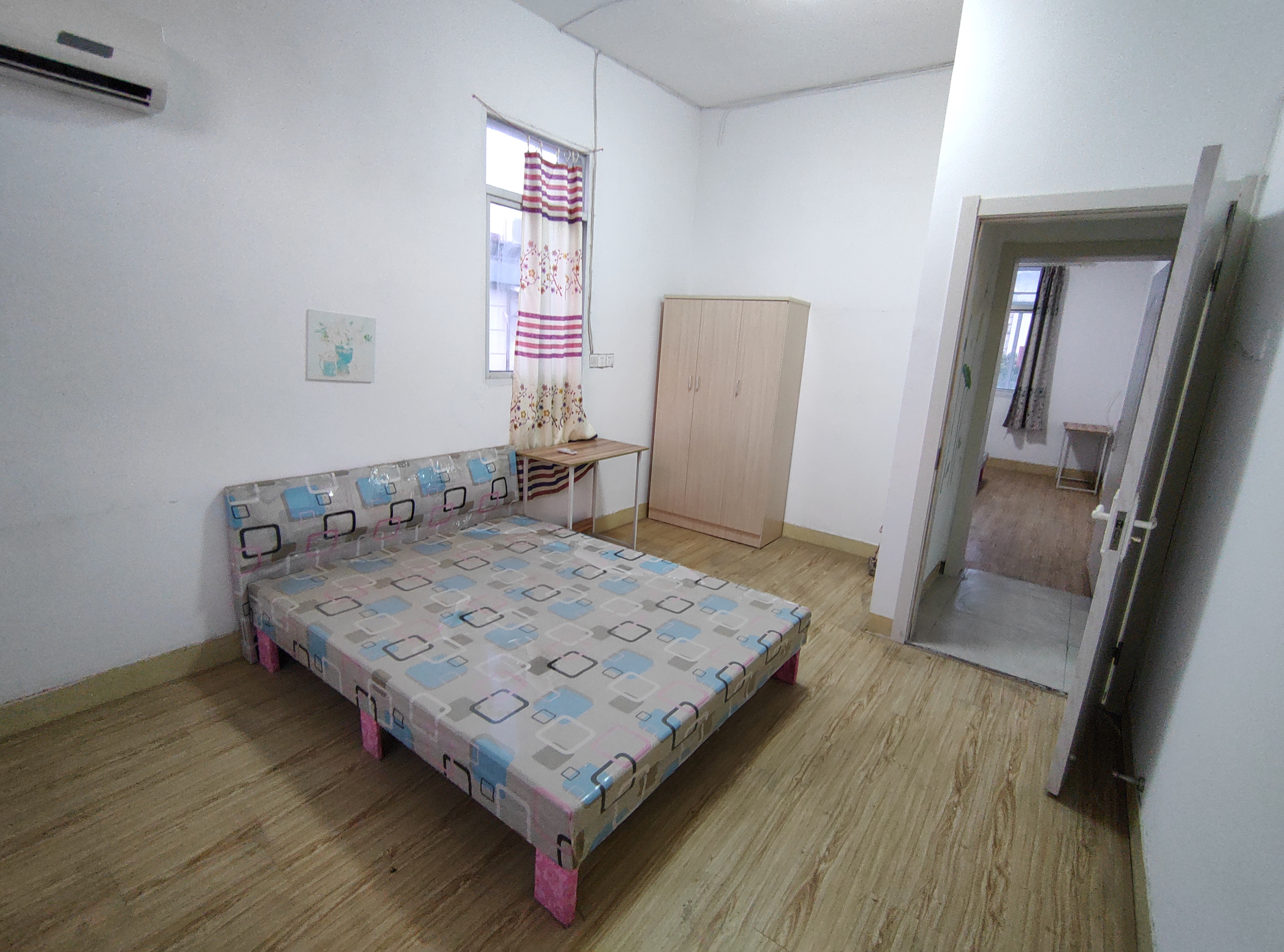 濠东路39号 3室2厅1卫 83.00m&sup2;
