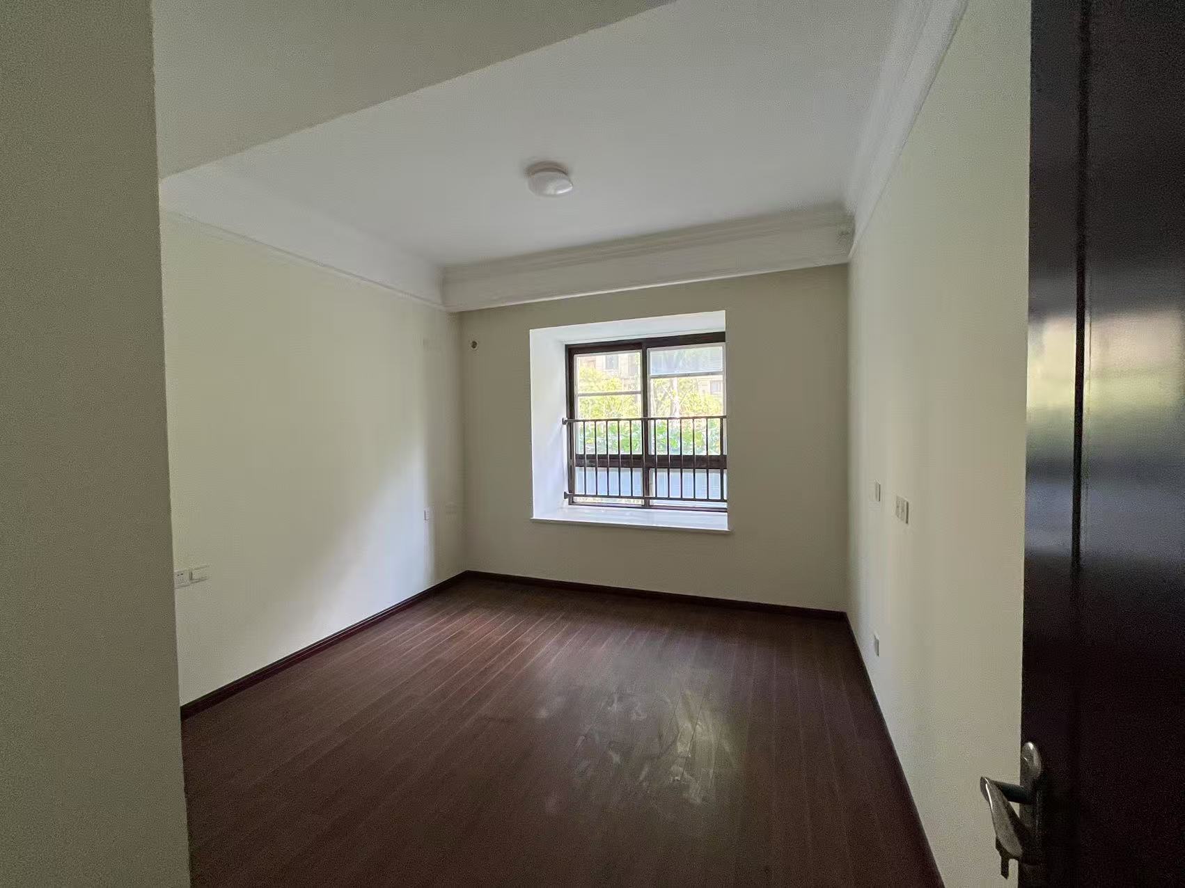 中梁望府 4室2厅2卫 163m&sup2;
