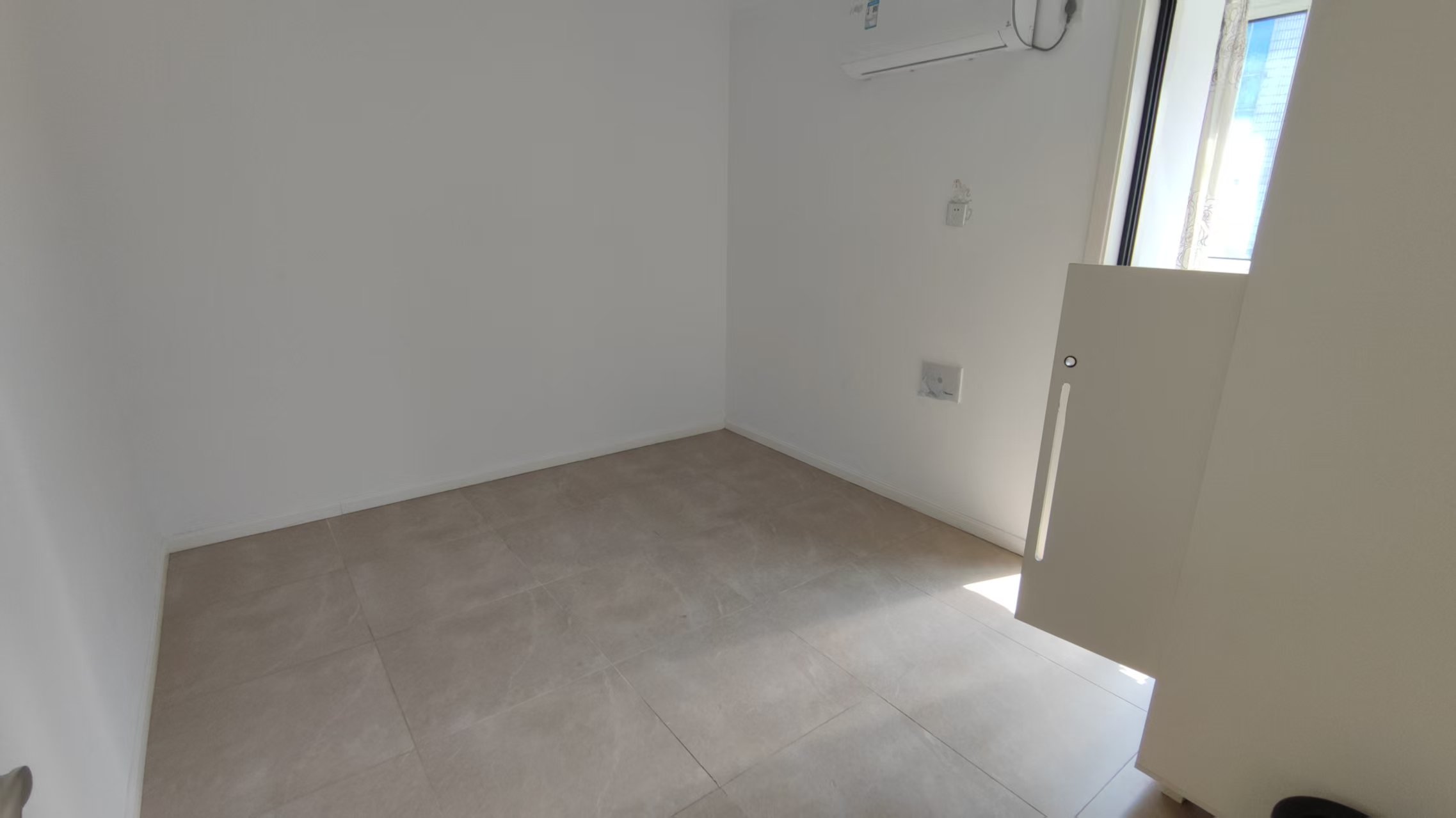 华威园 2室1厅1卫 65m&sup2;
